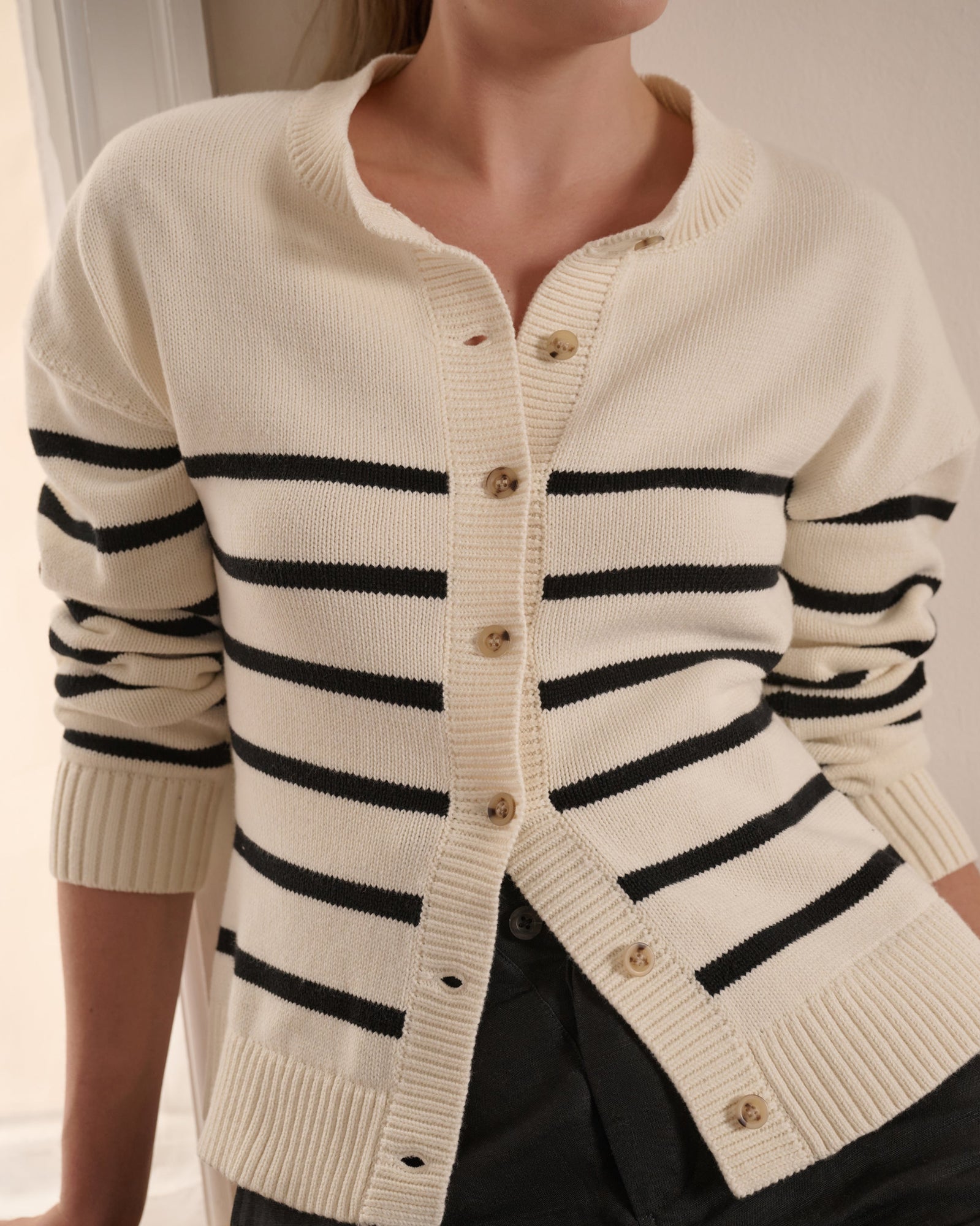 Womens | Cotton Fitted Cardigan | Off White/Black