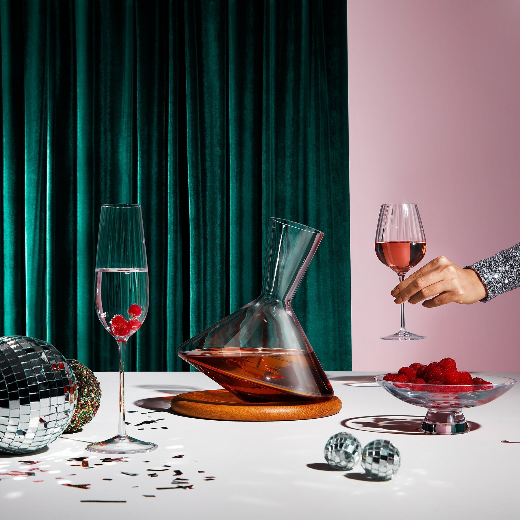 Balance Wine Decanter With Wooden Base | Clear Crystal/Wood