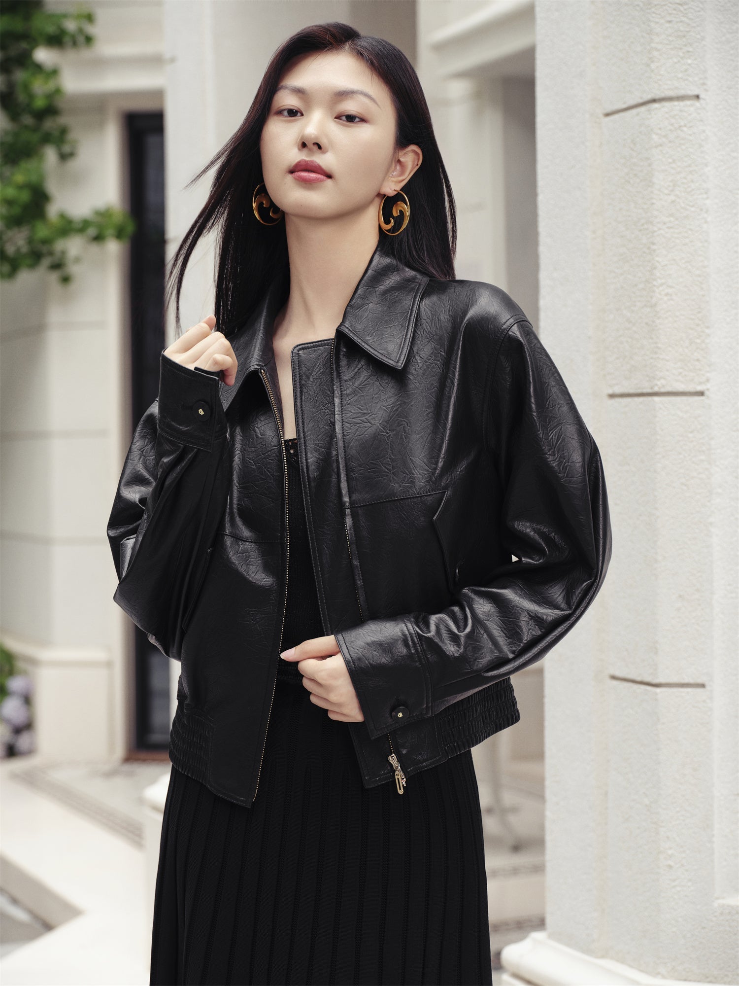Collarless Lambskin Jacket | Black