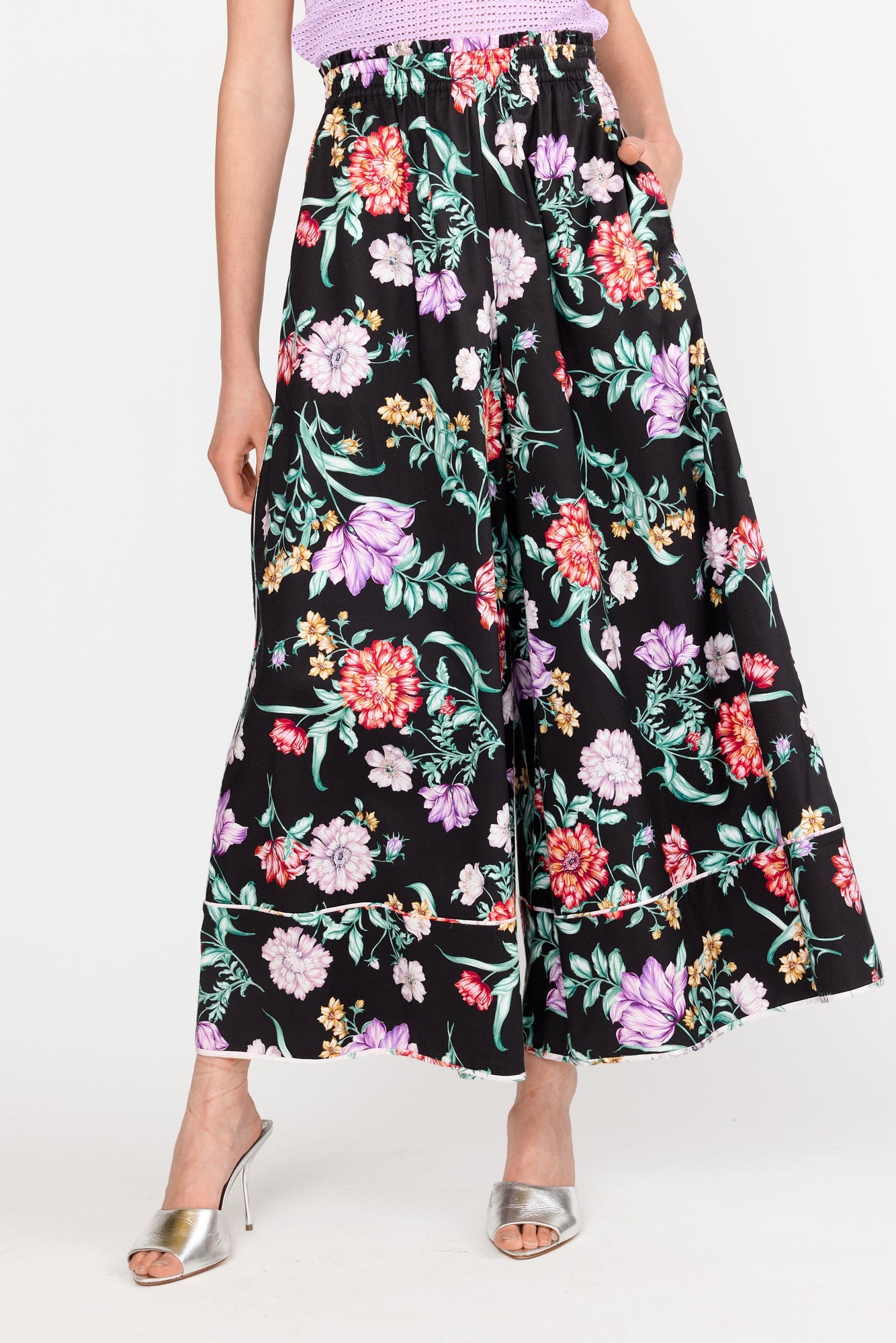 Stevie Pant | Onyx Botanica