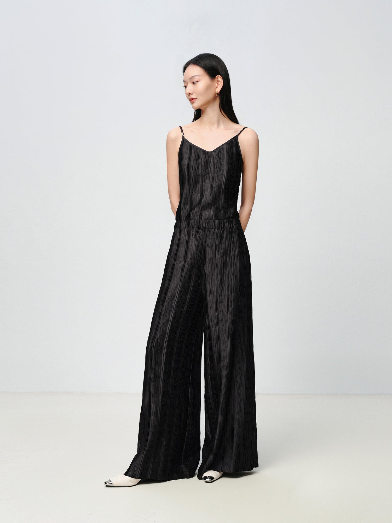 Relaxed-Fit Straight-Leg Pants Casual Pants | Black