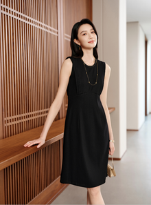 Round Neck Sleeveless Elegant Waist-Defining Dress | Black