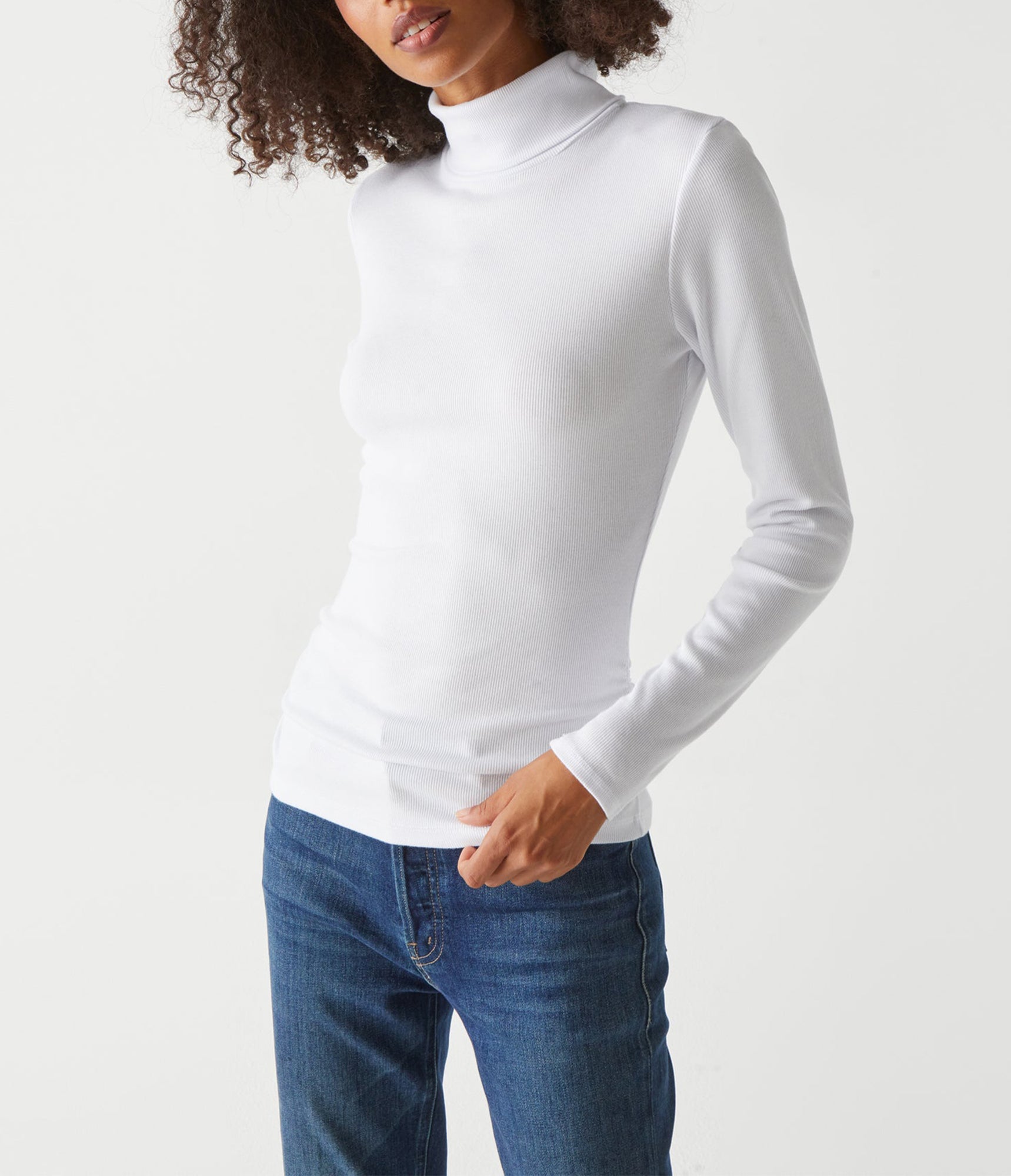 Beck Ribbed Turtleneck | White