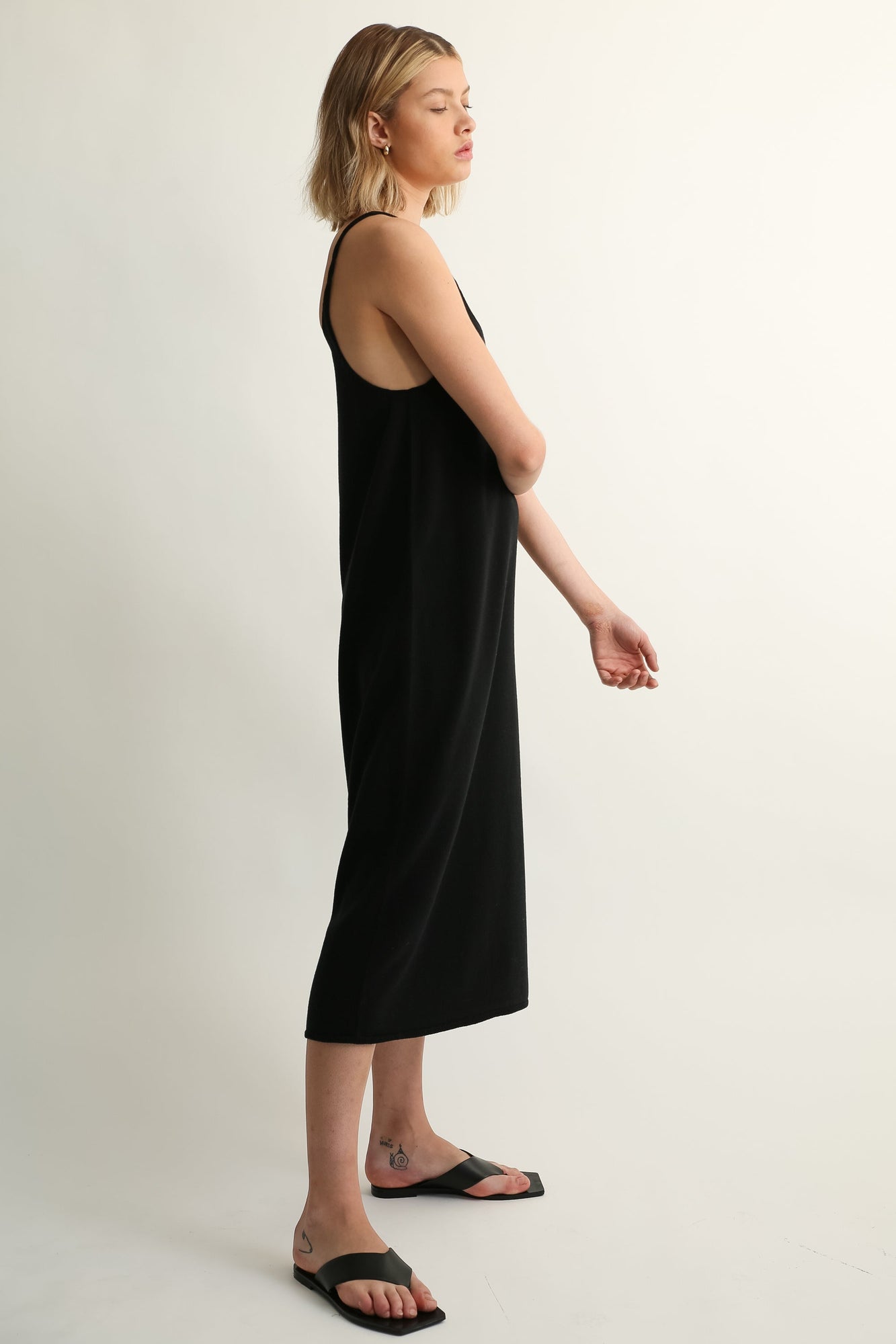 U Neck Knit Dress - Almina Concept