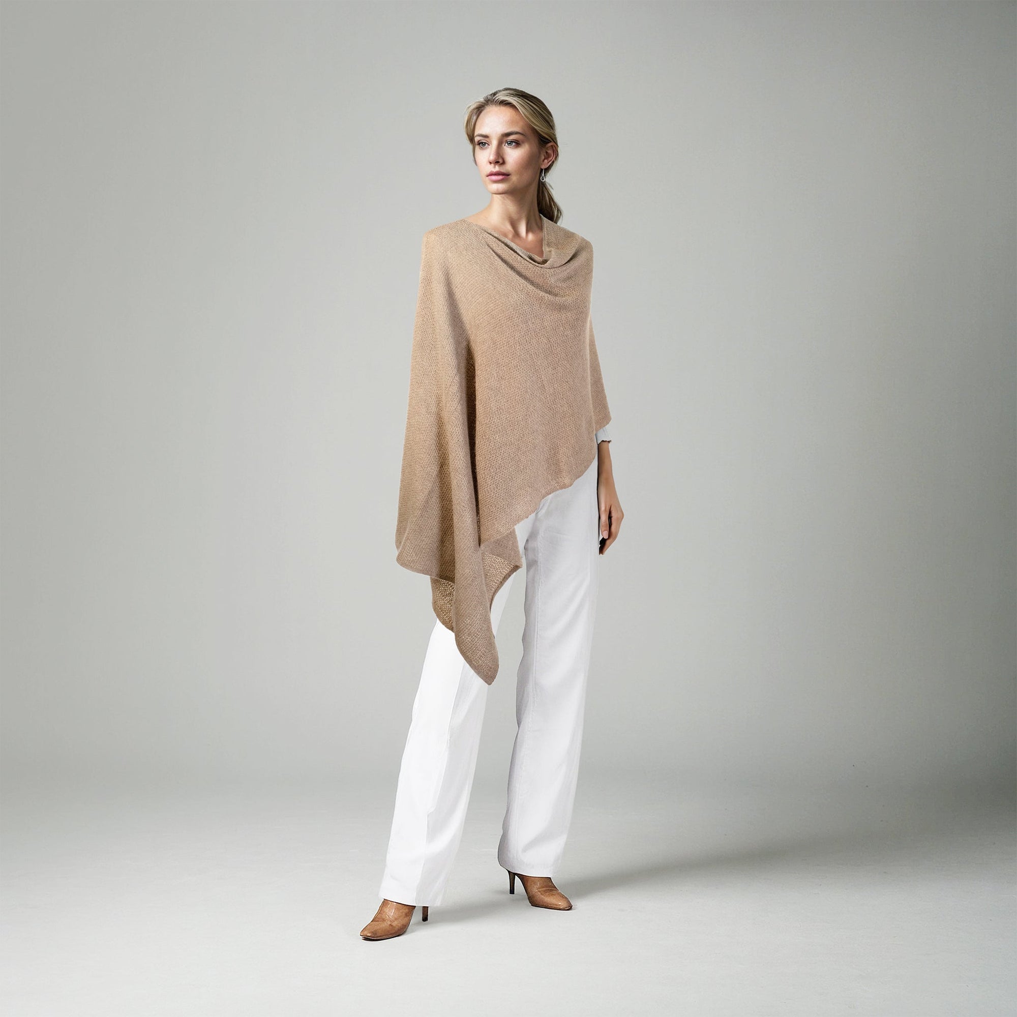 Cashmere Poncho Openwork | Nile Brown