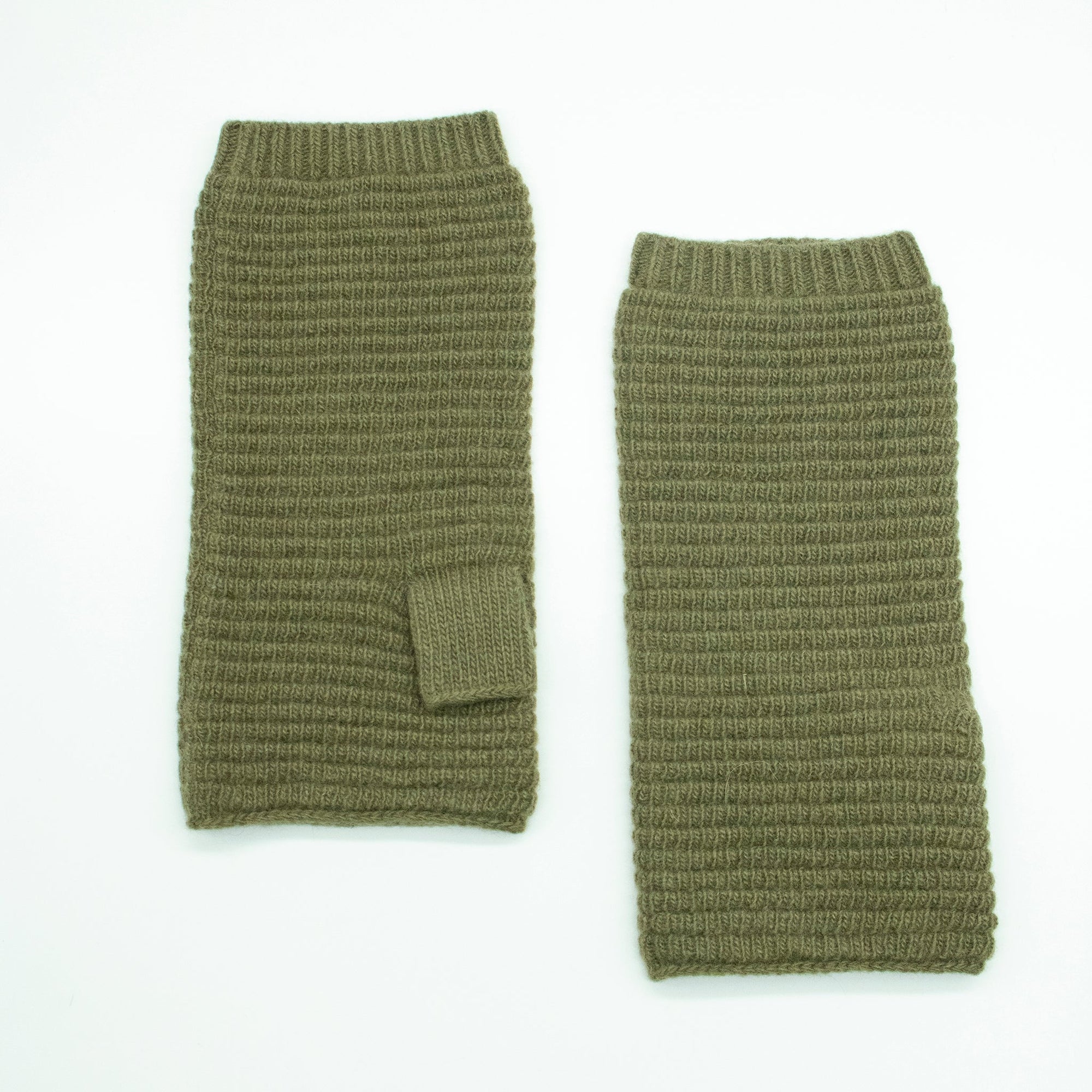 Cashmere Ribbed Fingerless Gloves | Martini Olive