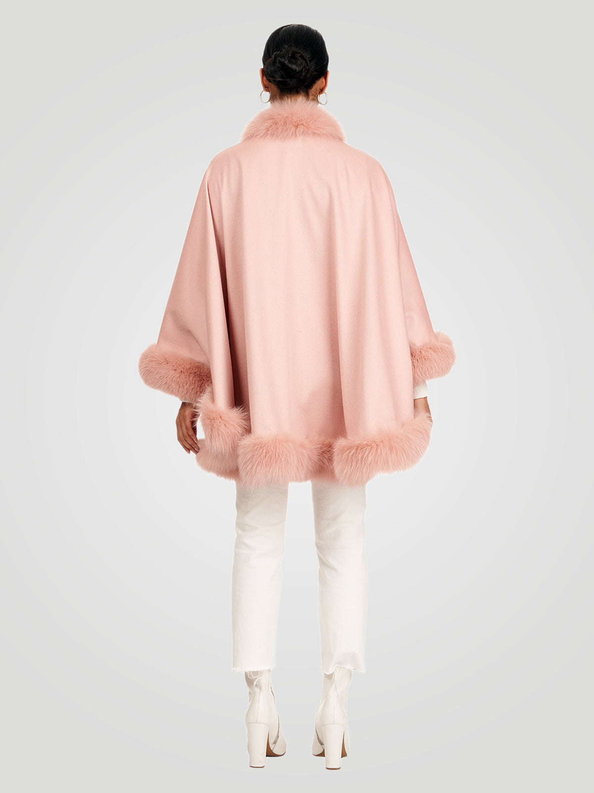 Cashmere Cape With Fox Trim | Women | Light Pink