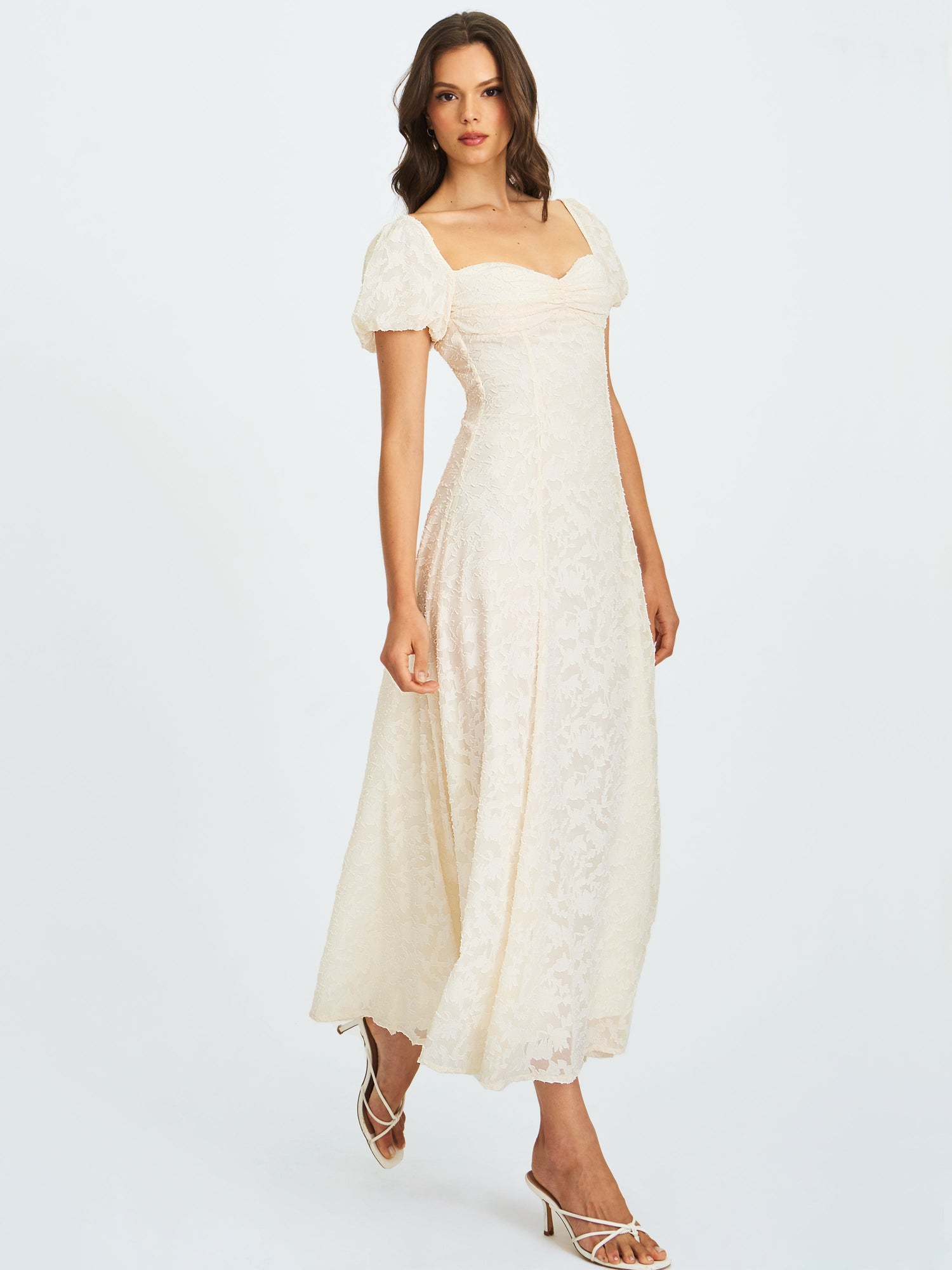 Pandora Bubble Sleeve Backless Maxi Dress | White