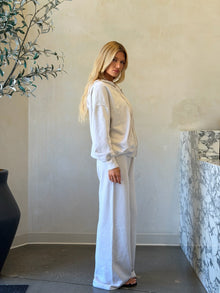 Women | Be Kind * Supreme Fleece HT Heritage Wide Leg Sweatpant | Oatmeal