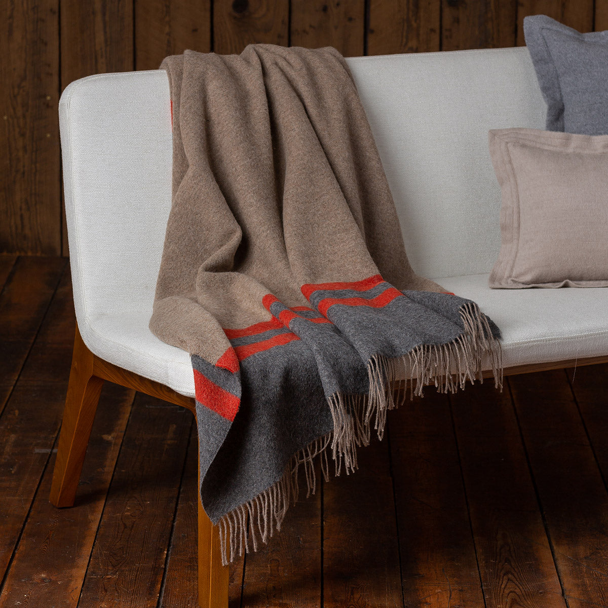 Canyon Throw | Taupe / Dark Grey / Paprika