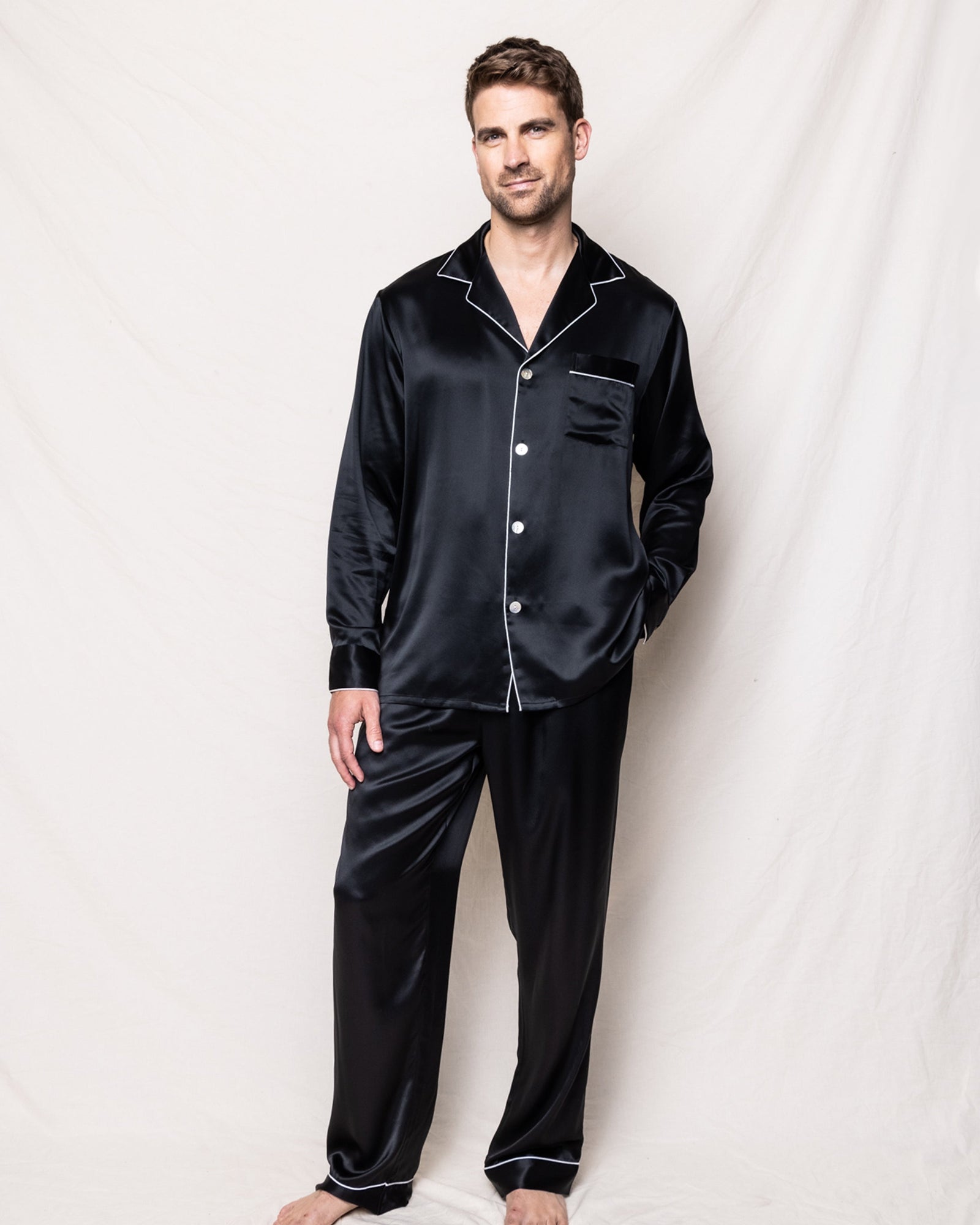 Men's Silk Pajama Set in Navy in Black#Color_Black