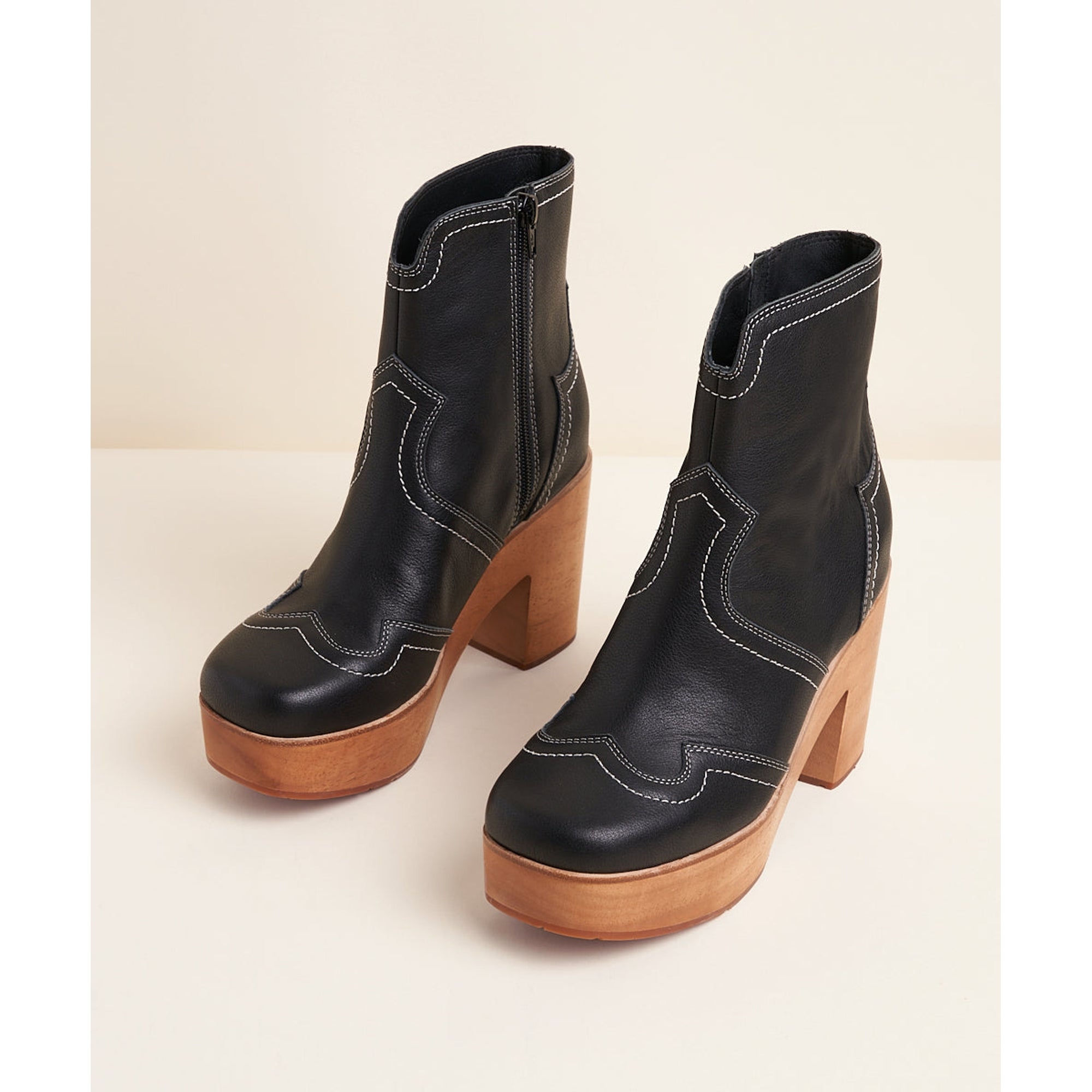 Annette Clog Boot | Black