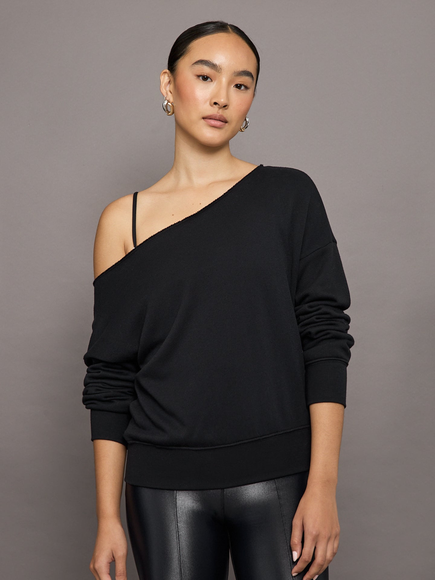 Off Shoulder Sweatshirt in French Terry | Black