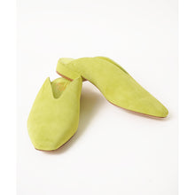 Calvin Flat Slide Mule | Pale Lime