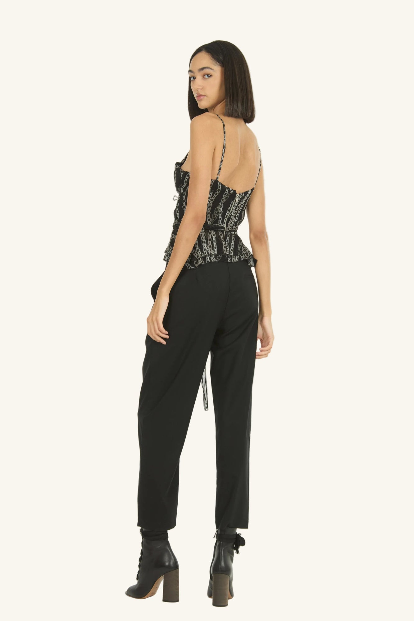 Mavis Top | Black Chain