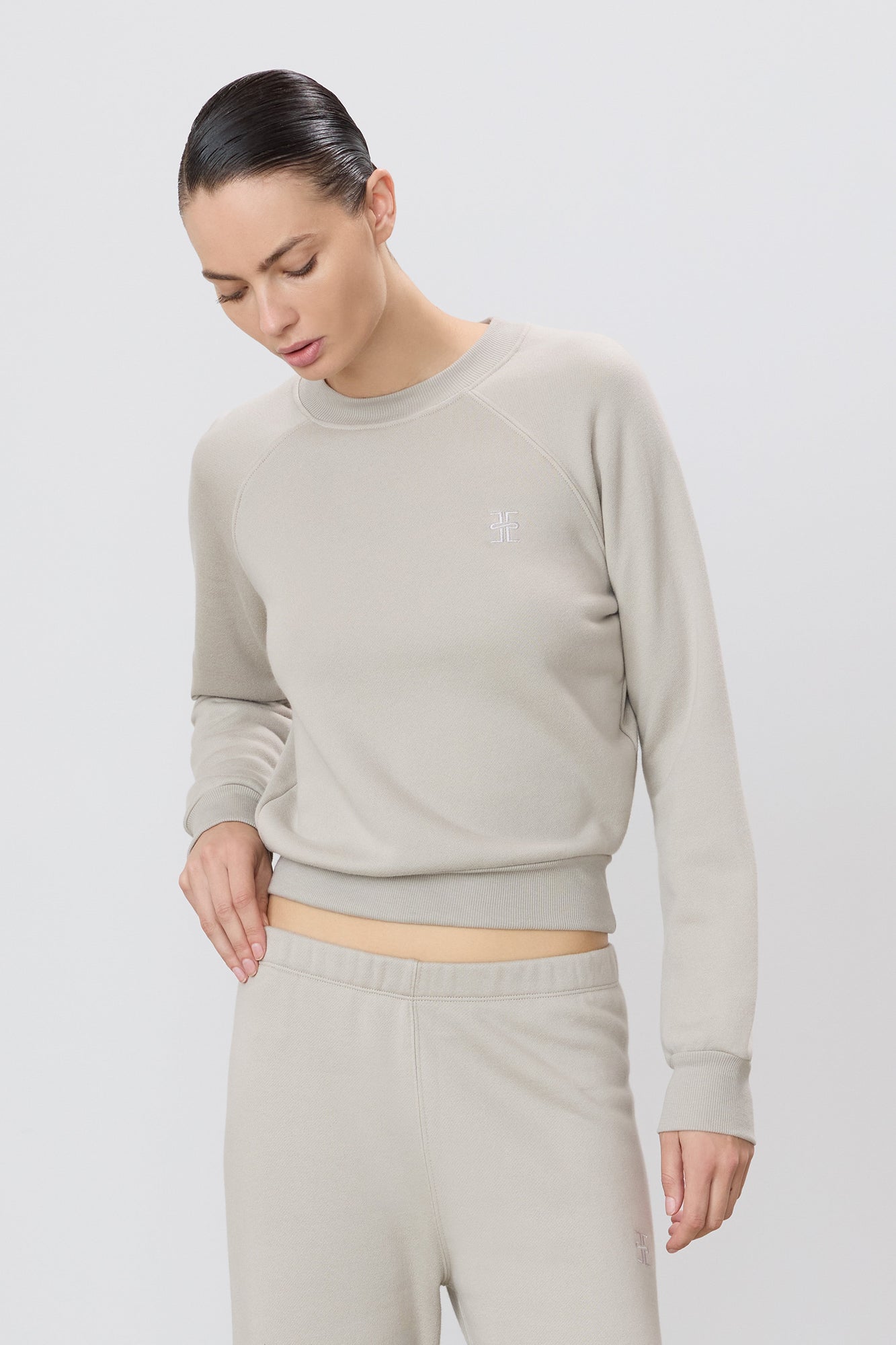 SHRUNKEN RAGLAN SWEATSHIRT - ETERNE