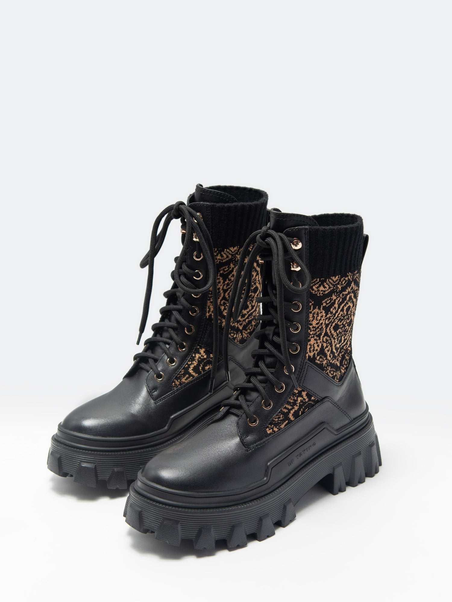 Knit Lace Up Platform Boots | Black
