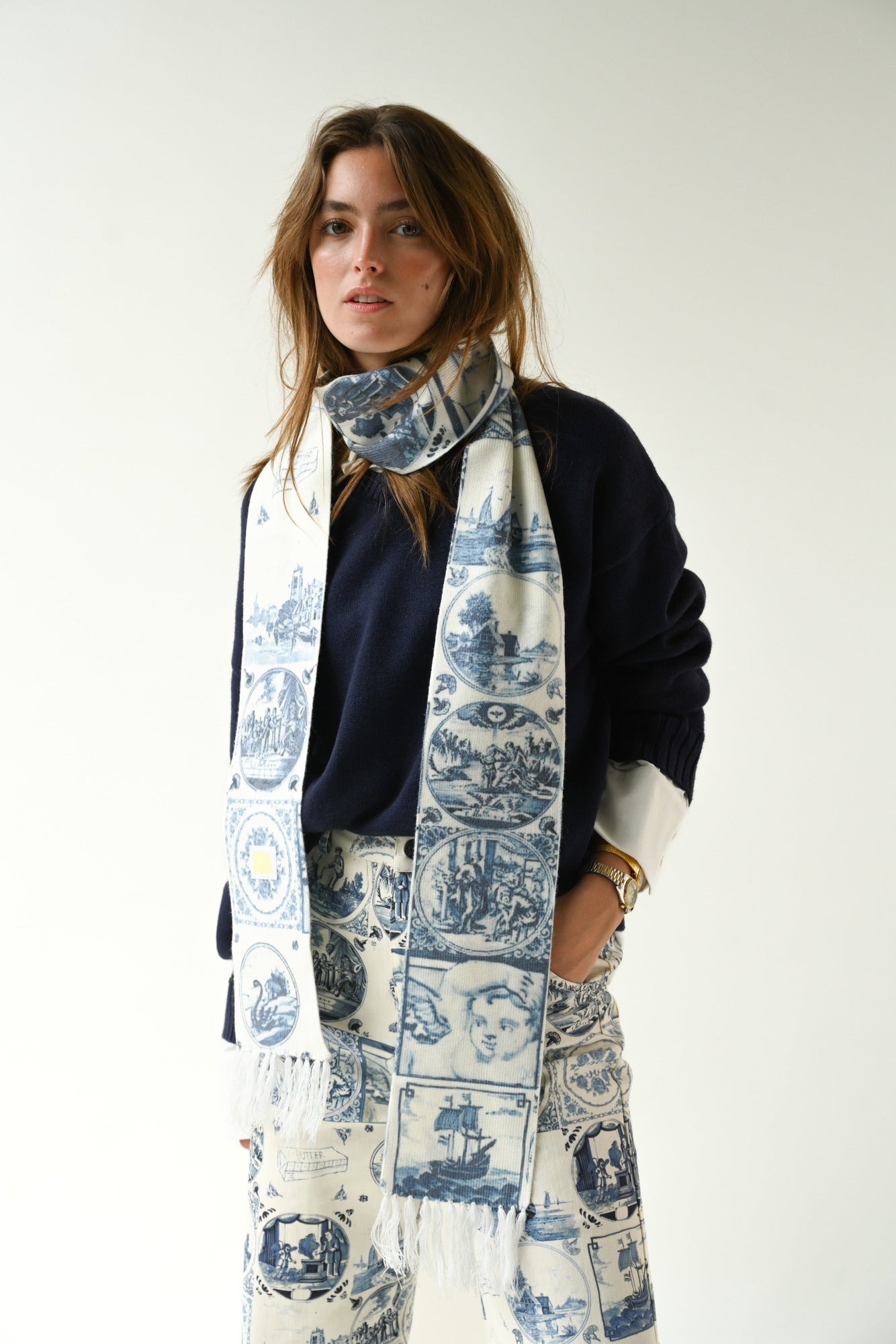 Delft Knit Scarf | White & Blue