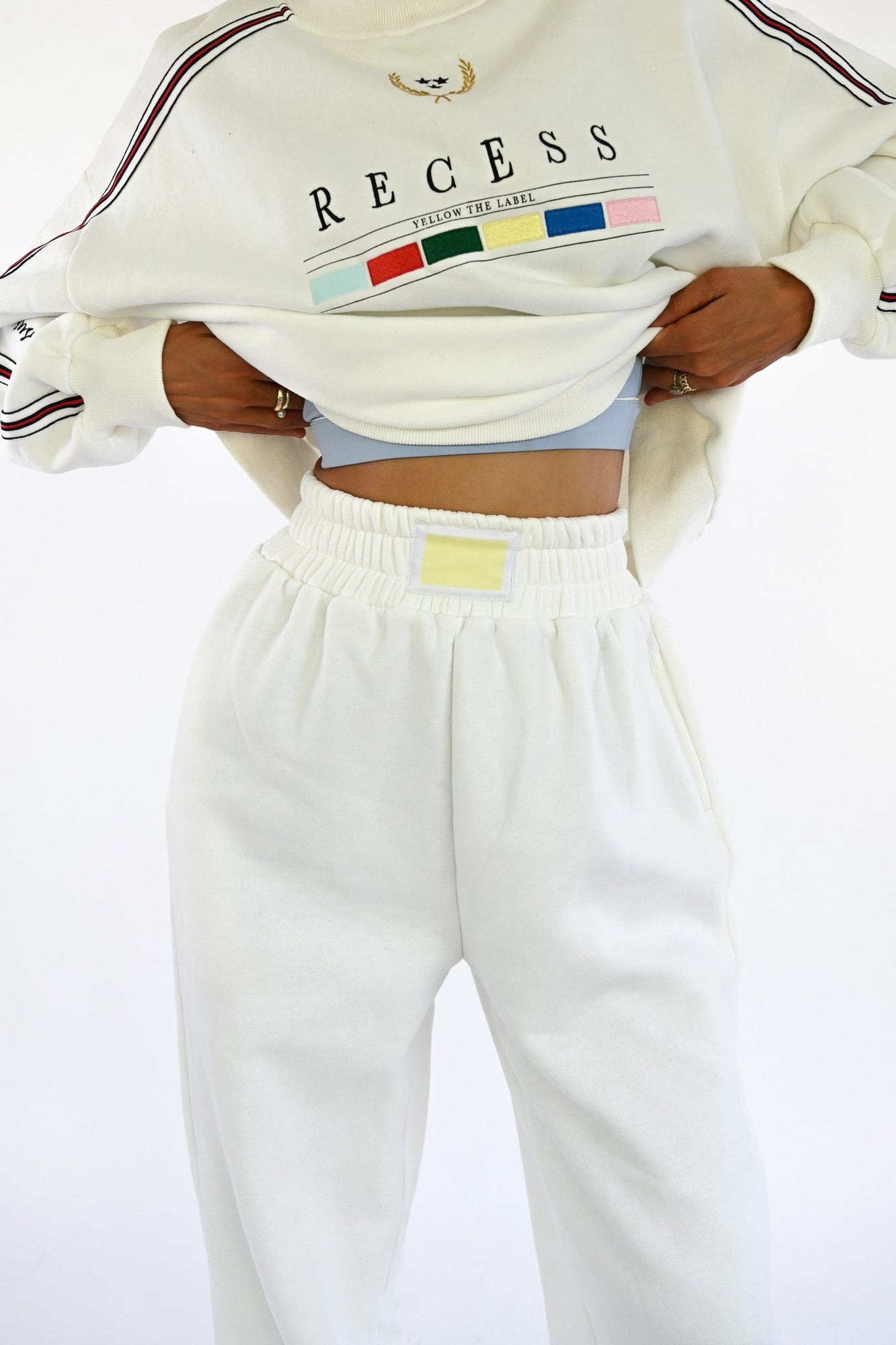 Everette Joggers | White