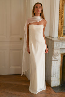 Vitoria Cape Dress | Ivory