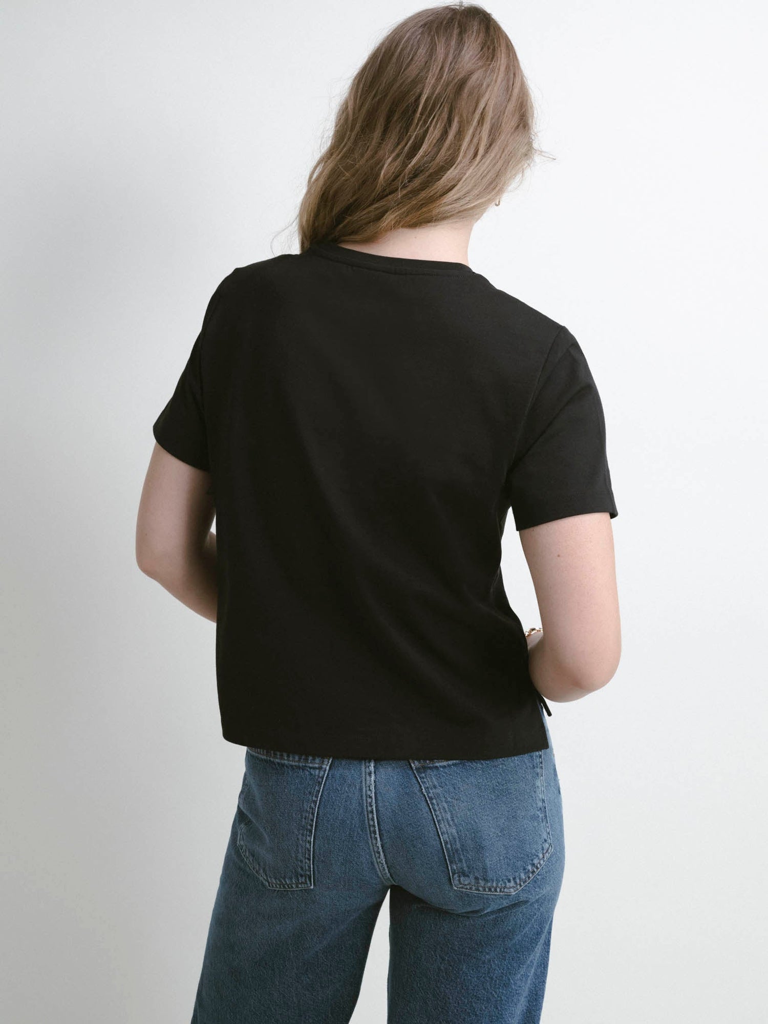 Lively Shoulder Tee | Black