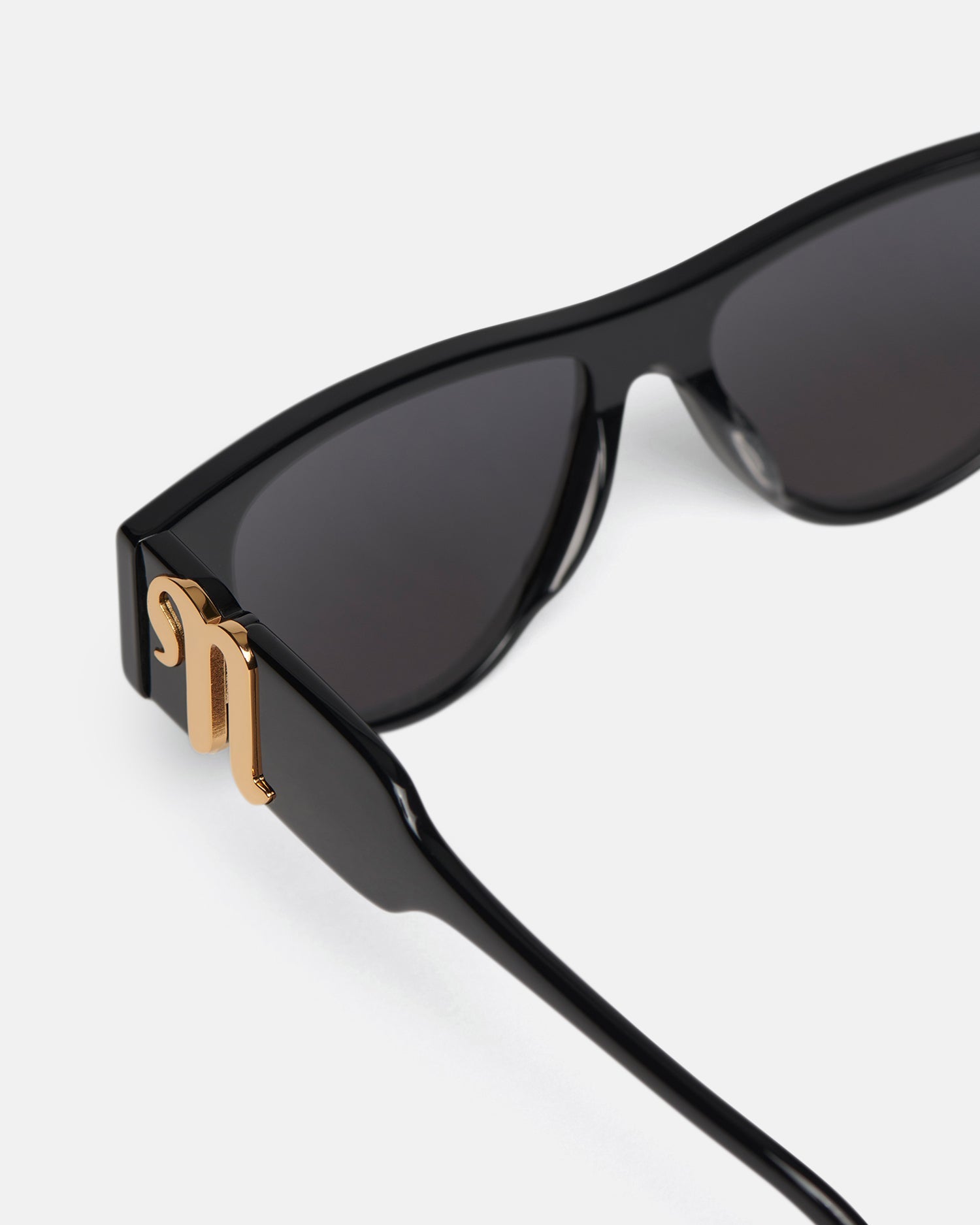 Unisex | Emme Bio-Plastic Cat-Eye Sunglasses | Black