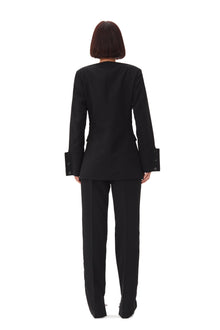 Light Twill Suiting Fitted Blazer | Black