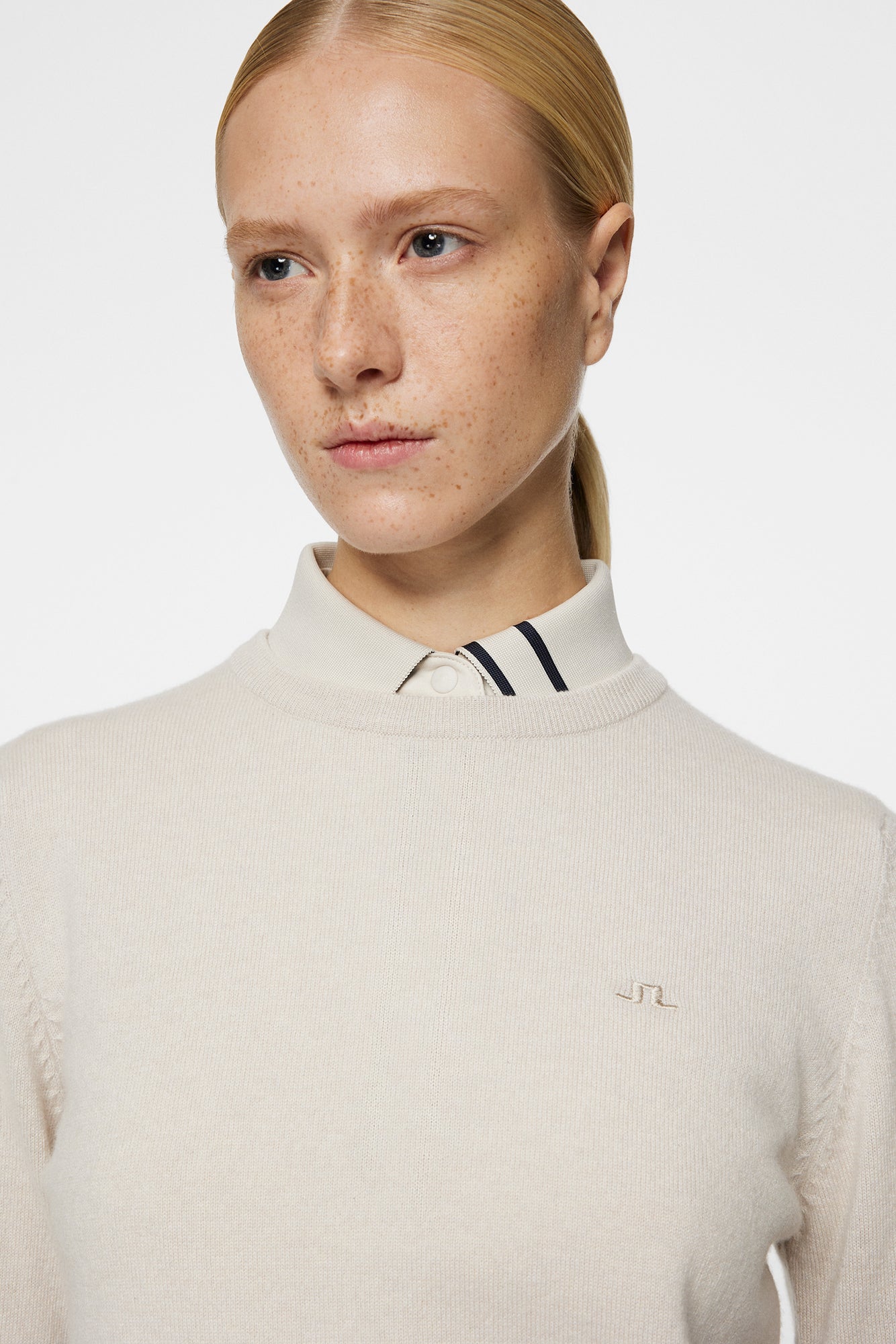 Women | Gia Cashmere Crewneck | Moonbeam