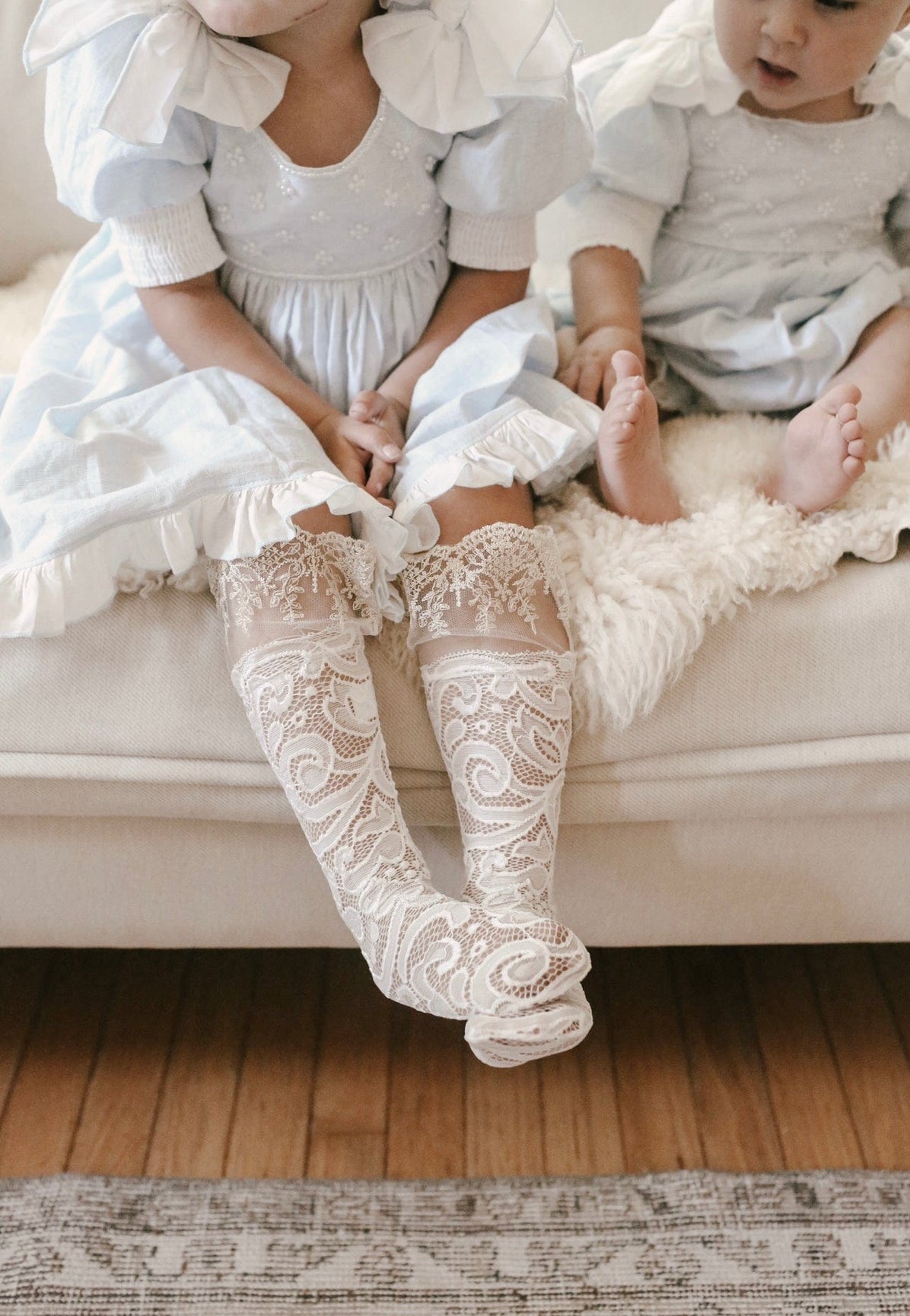 Girl | Aida Lace and Socks | White x Gold