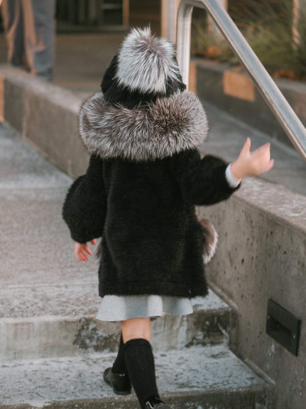 Girl | Milana Noir Sweater Coat | Black