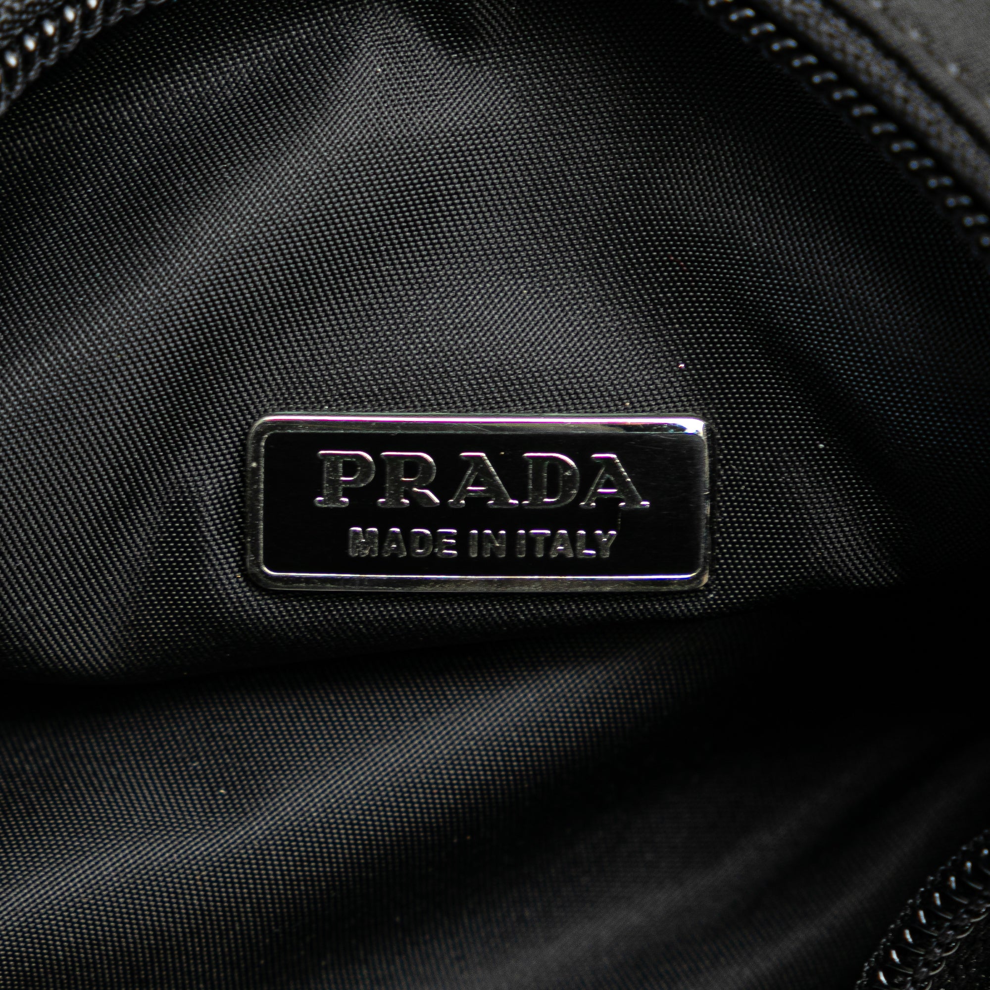 Prada Pre-Owned Tessuto Re-Edition 2000 Shoulder Bag | Women | Black