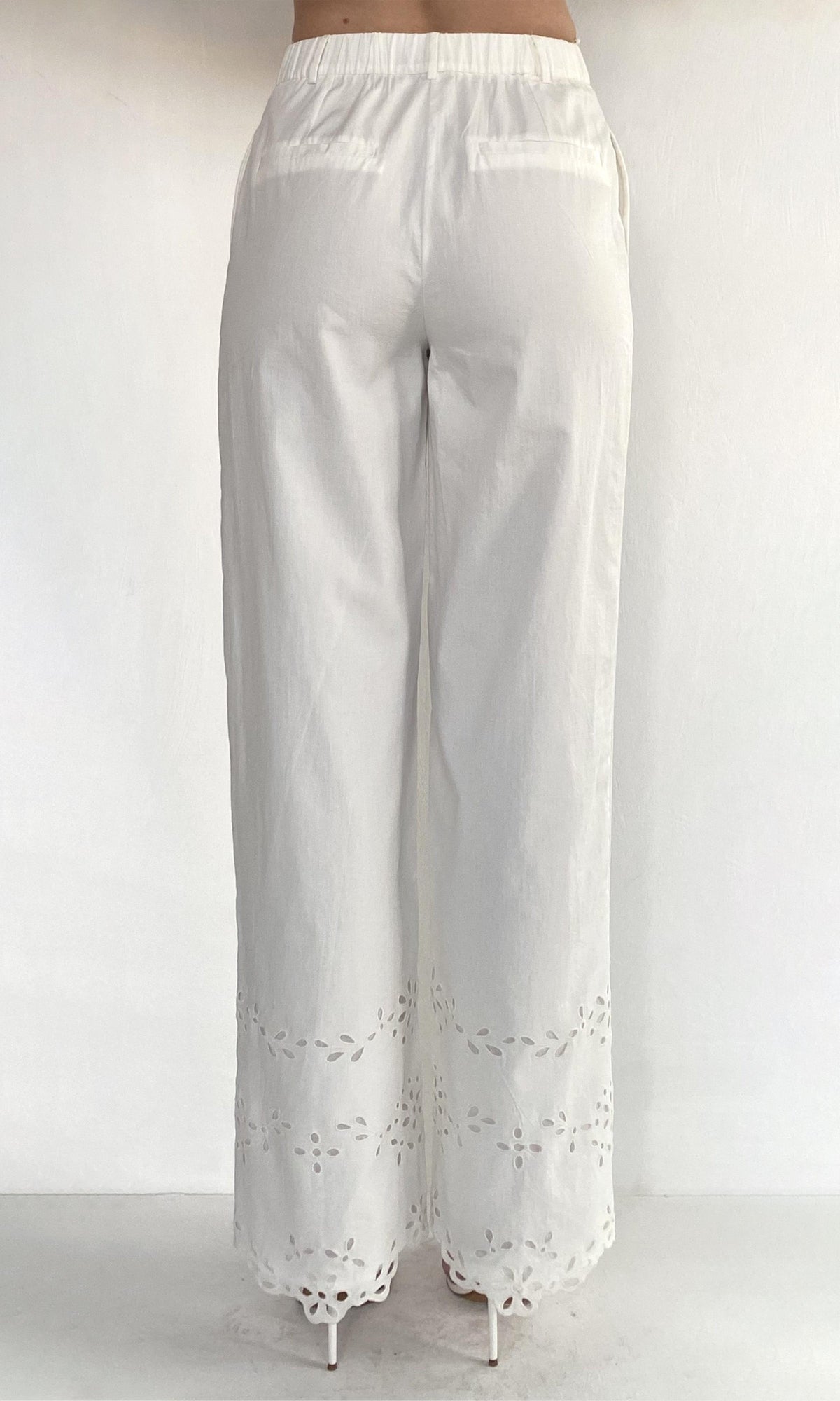 Hemant And Nandita | Bagh Cotton Straight Pants | White