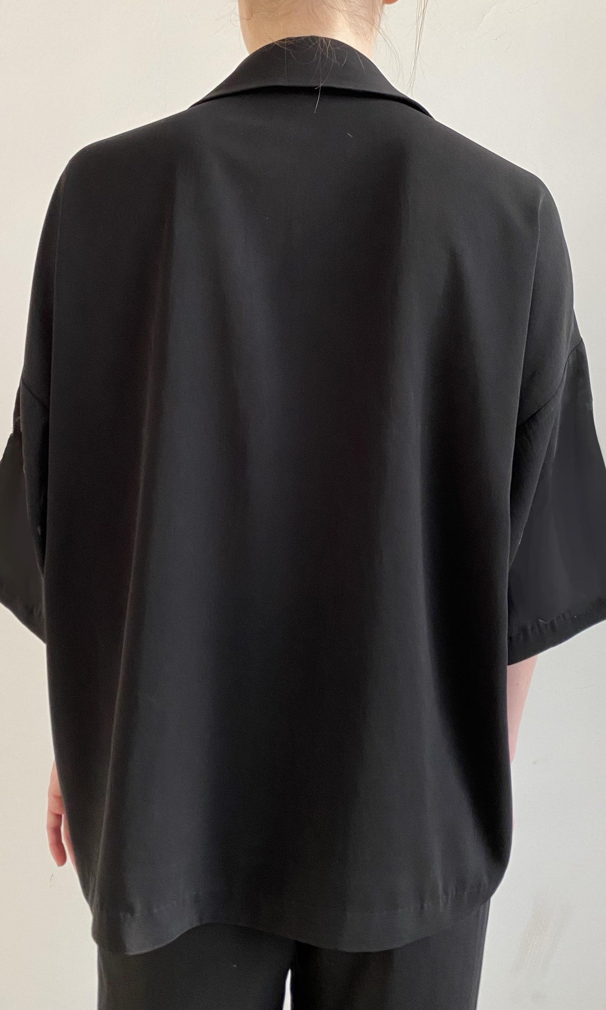 Hemant And Nandita | Daha Polyester Crepe Oversized Shirt | Black White
