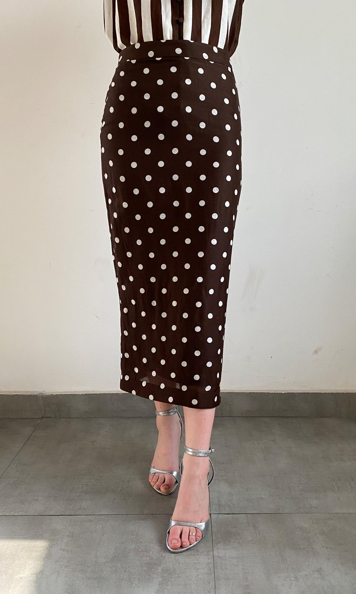 Hemant And Nandita | Tira Linen Cotton Fitted Midi Skirt | Brown White