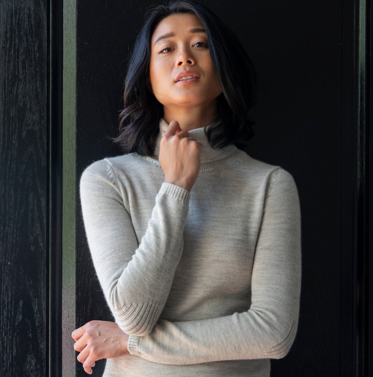 Keaton Turtleneck | Carbon