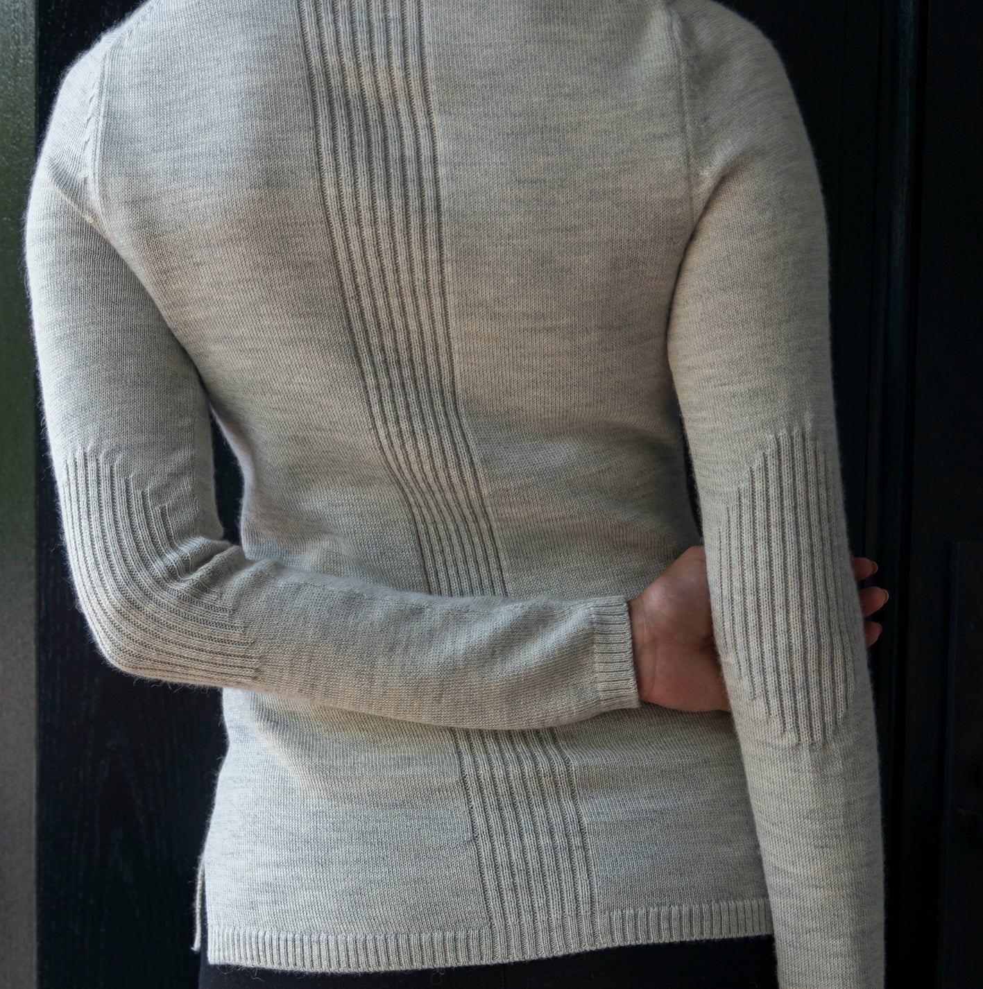 Keaton Turtleneck | Carbon