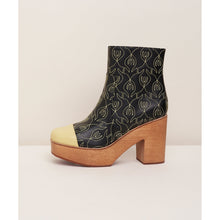 Jean Embroidered Clog Boot | Black