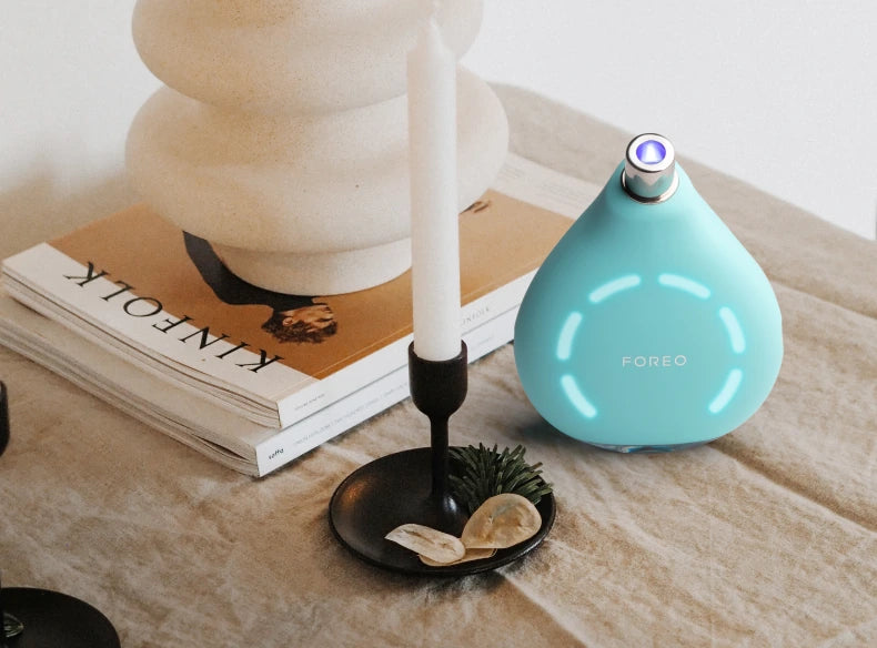 KIWI Pore Vacuum With Blue LED Light | Light Blue