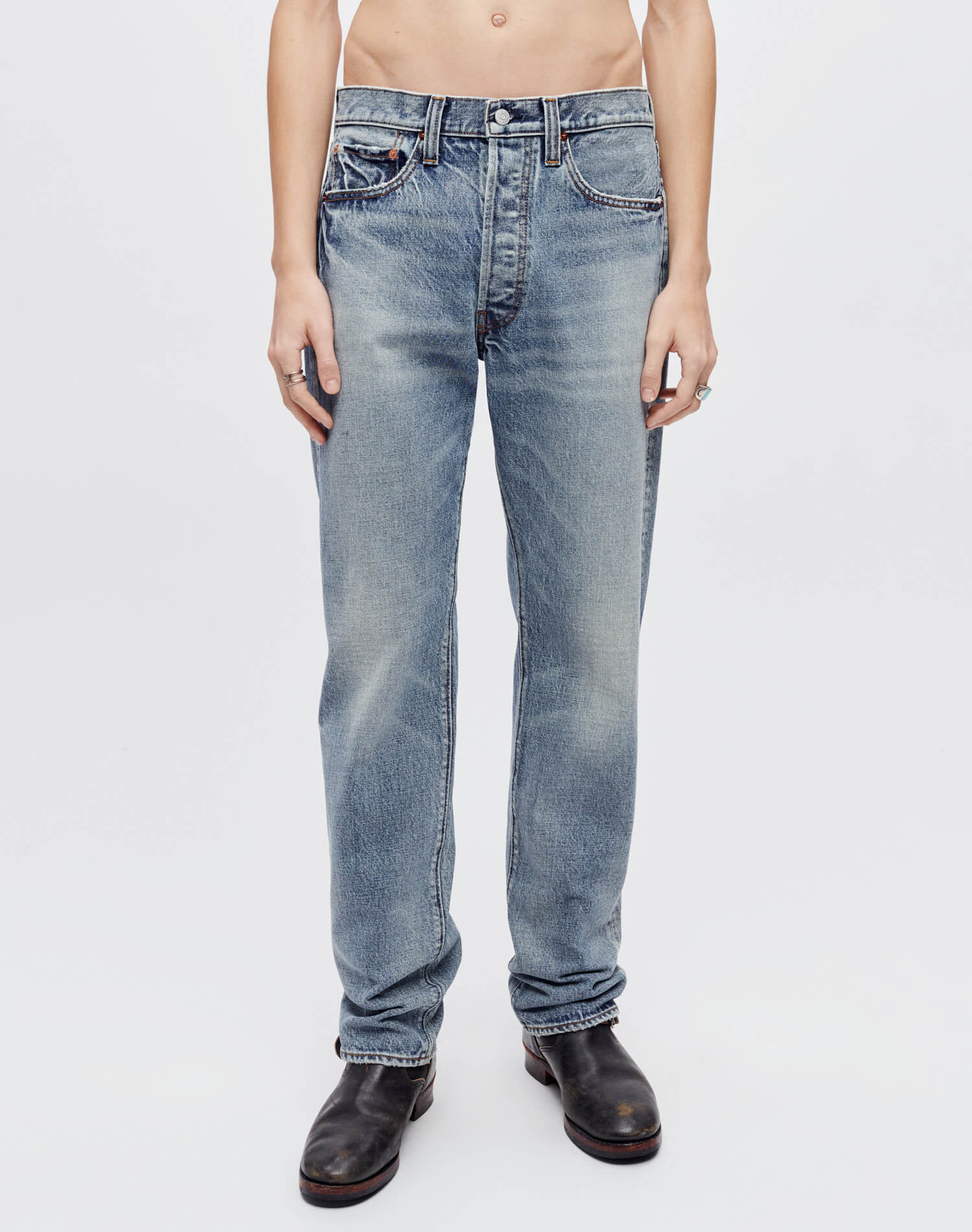 Mens | 1401 Straight | Mid Worn Light Blue