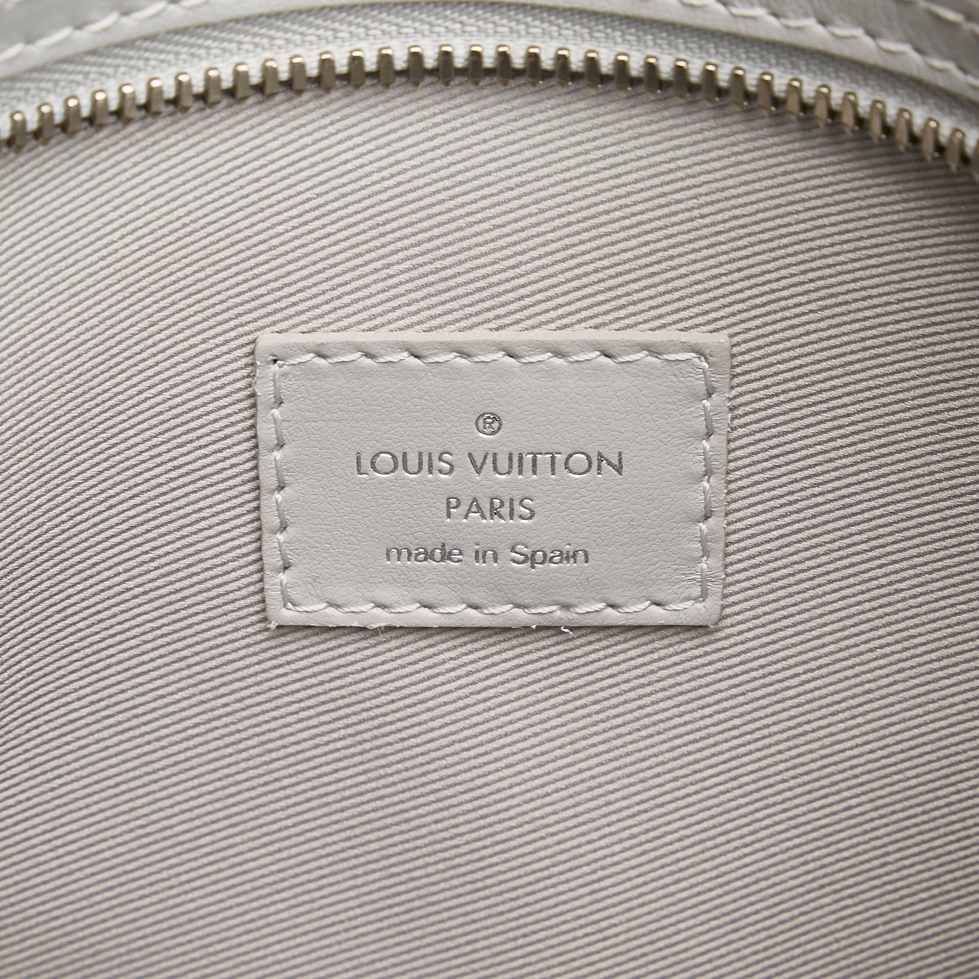 Louis Vuitton Pre-Owned Monogram Antartica Double Flat Messenger | Women | Gray (V2)