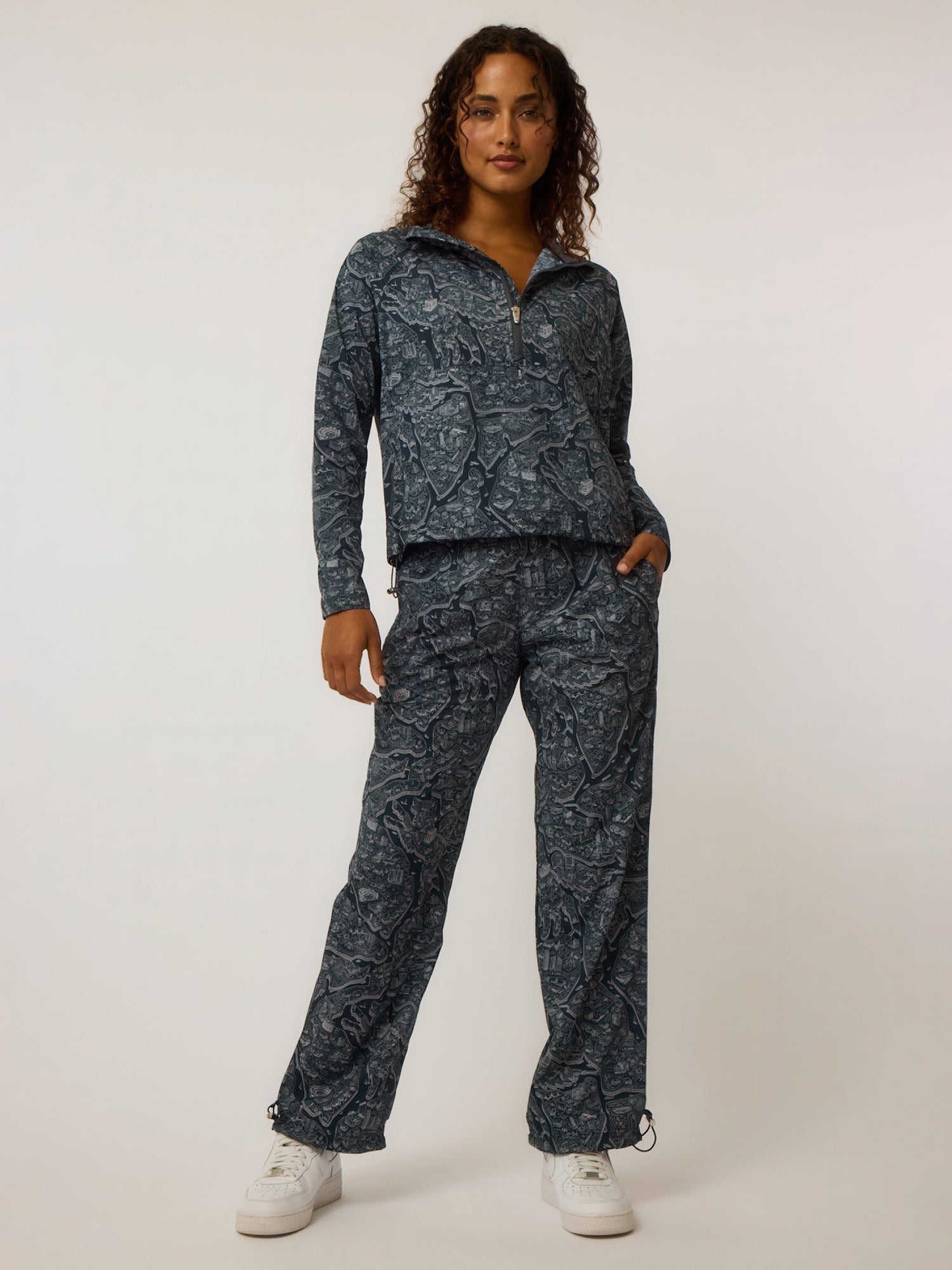 Women | Utopia Newago Half-Zip Jacket | Anthracite