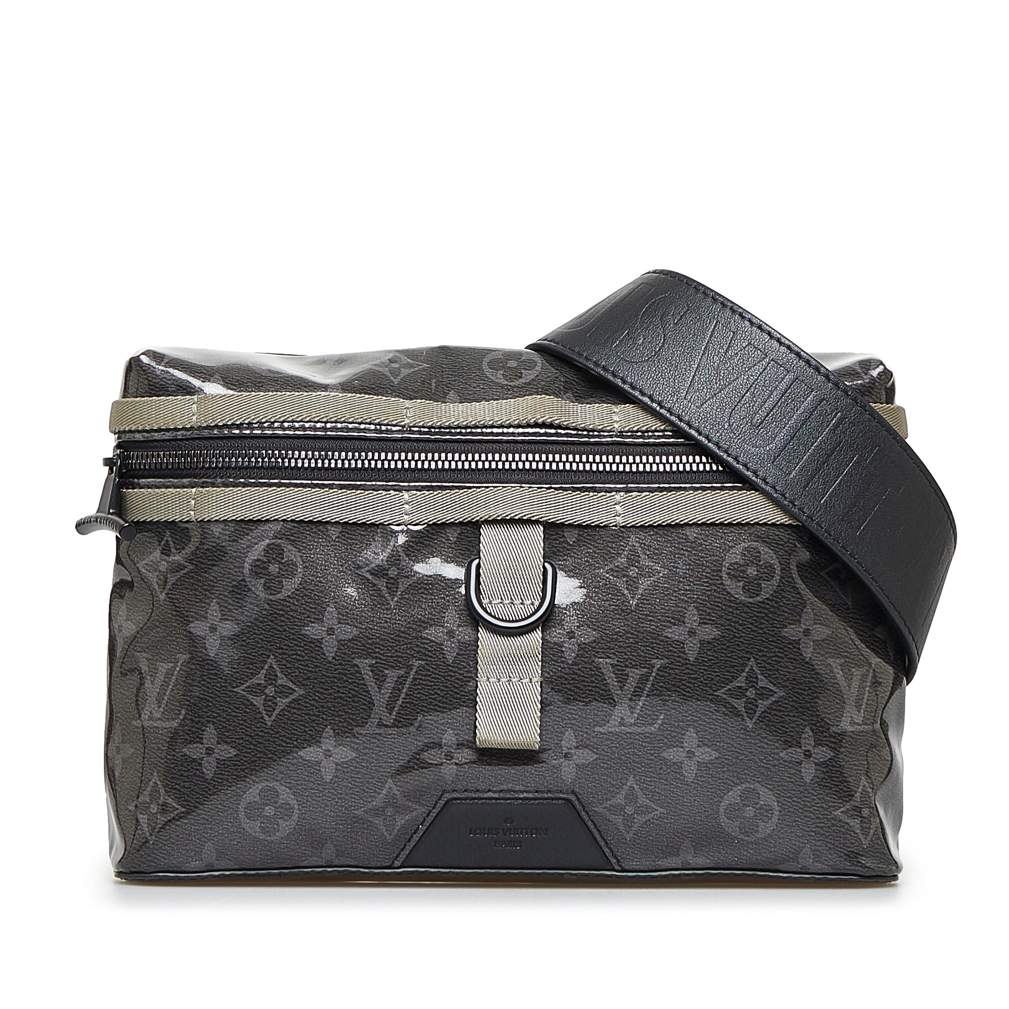 Louis Vuitton Pre-Owned Monogram Eclipse Glaze Messenger | Women | Black