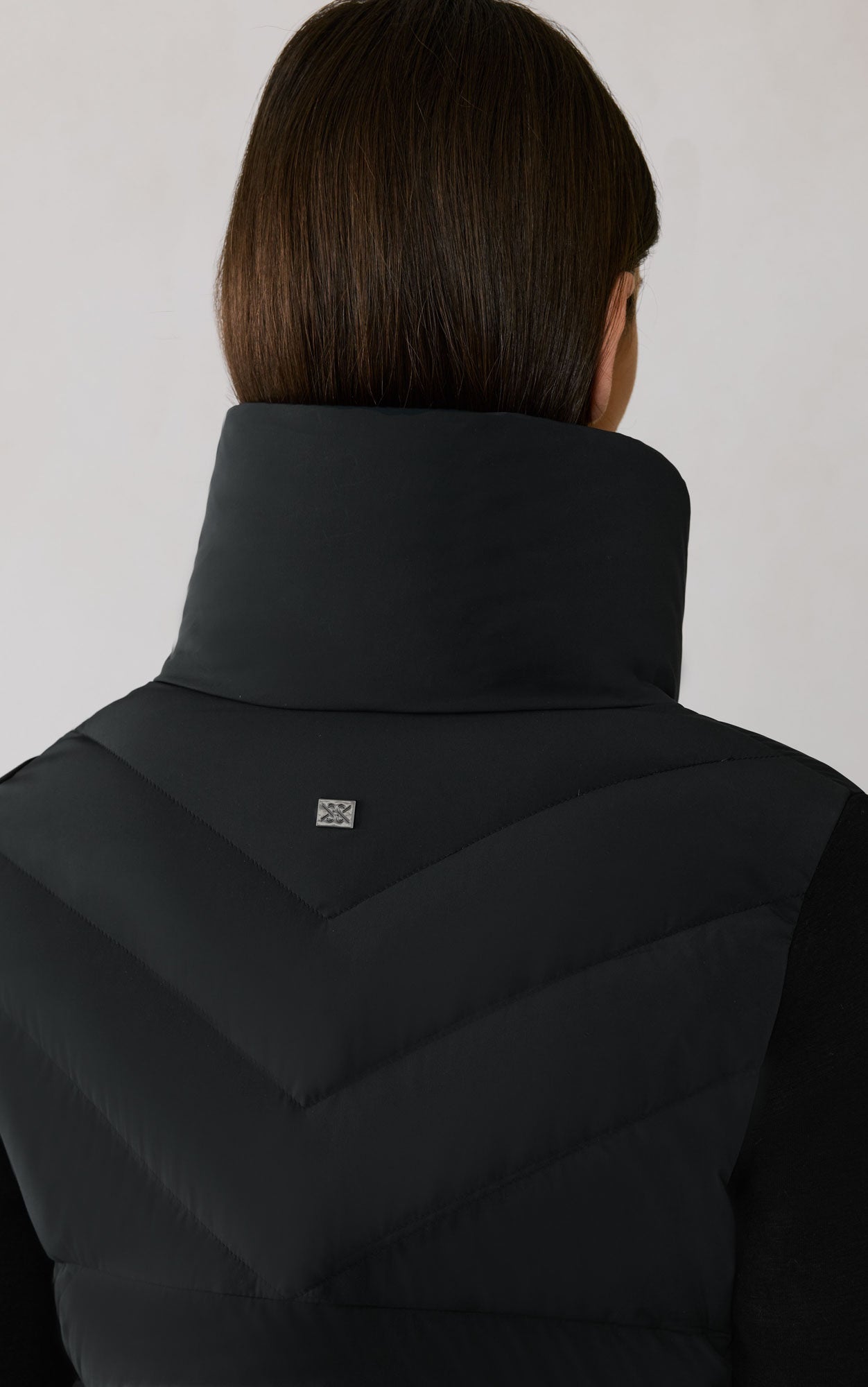 Lola Hybrid Stretch Down Wrap | Black