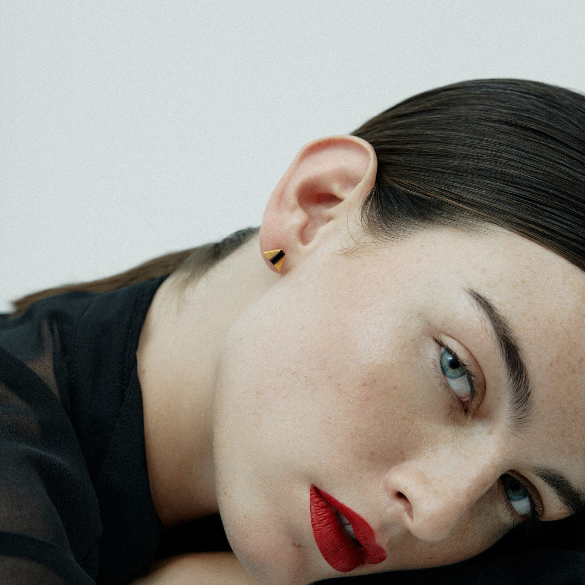 Dart Earrings | 18K Gold Plated | Onyx