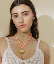 De la Mer Shell Pendant - Loren Hope