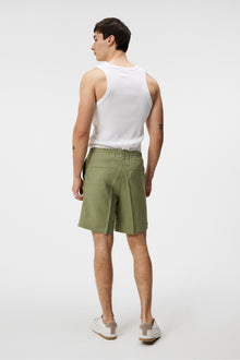 Men | Baron Linen Shorts | Oil Green