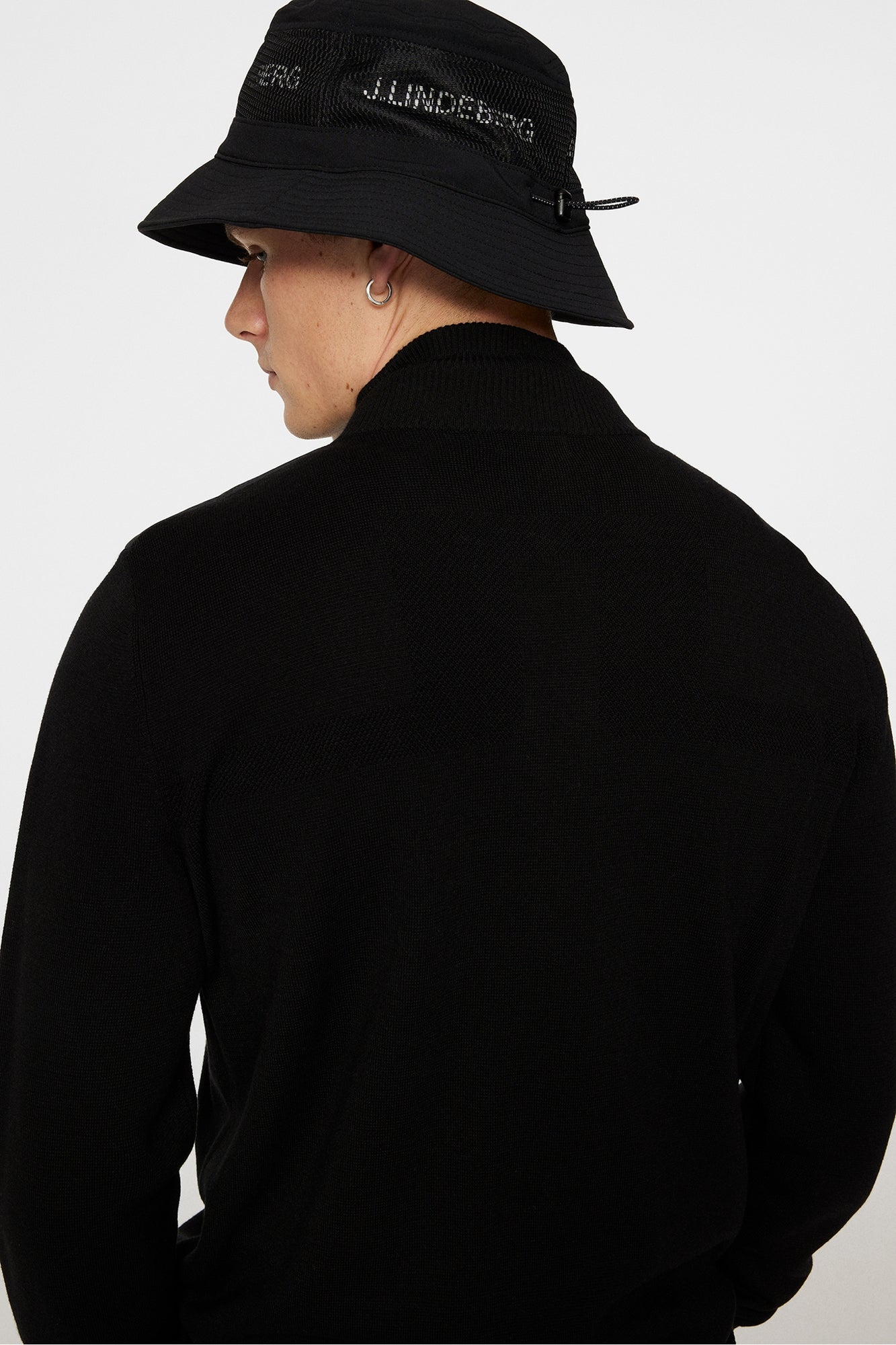 Men | Bridge Knitted Hybrid Sweater | Black (V1)