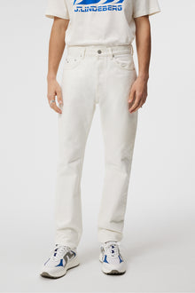 Men | Cody Solid Regular Jeans | Cloud White
