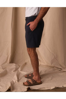 Men | Everyday Hybrid Short | Navy