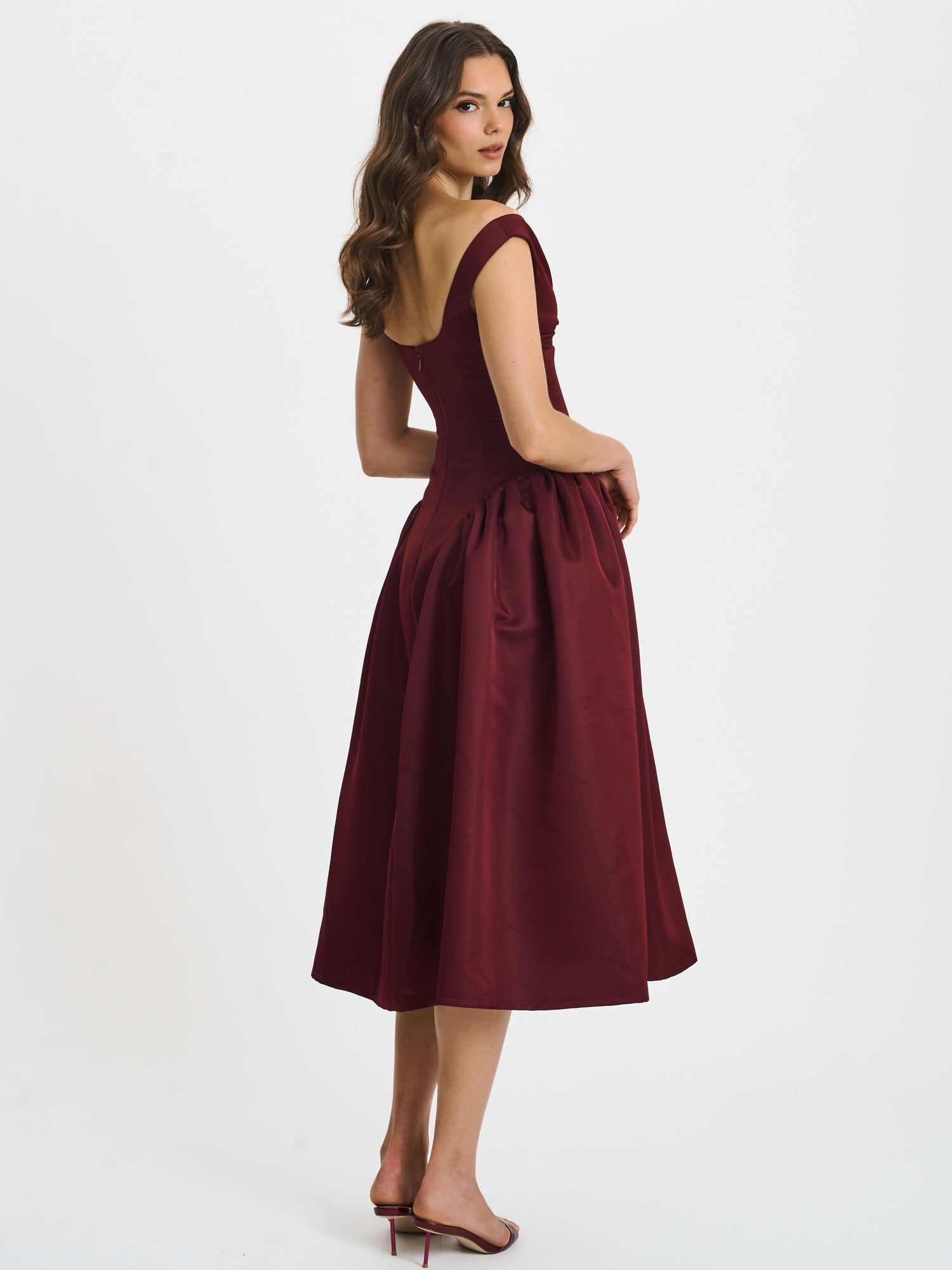 Omella Ruched Bust Sweetheart Flared Midi Dress | Burgundy